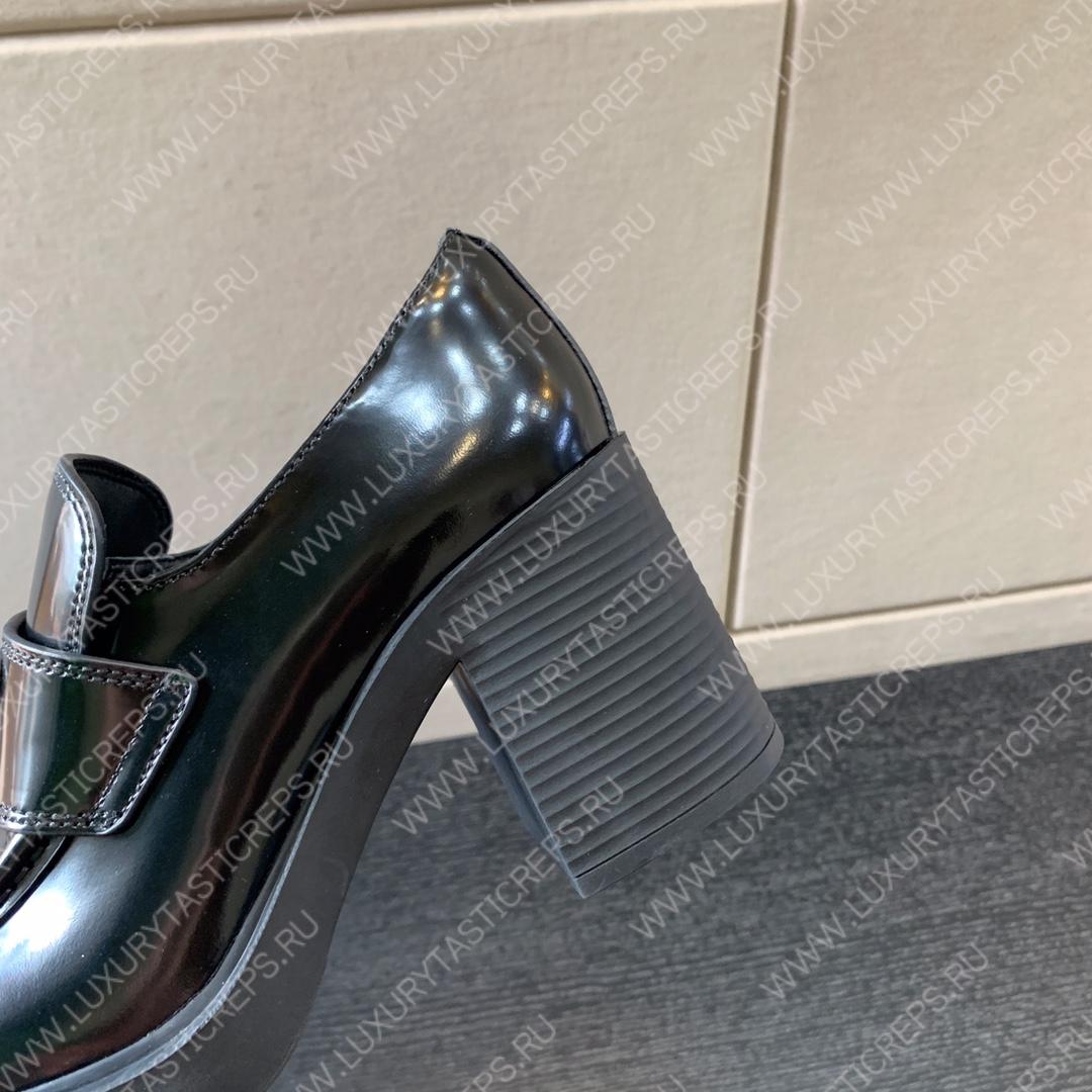 Pra*a high-heeled loafers black 1d246m