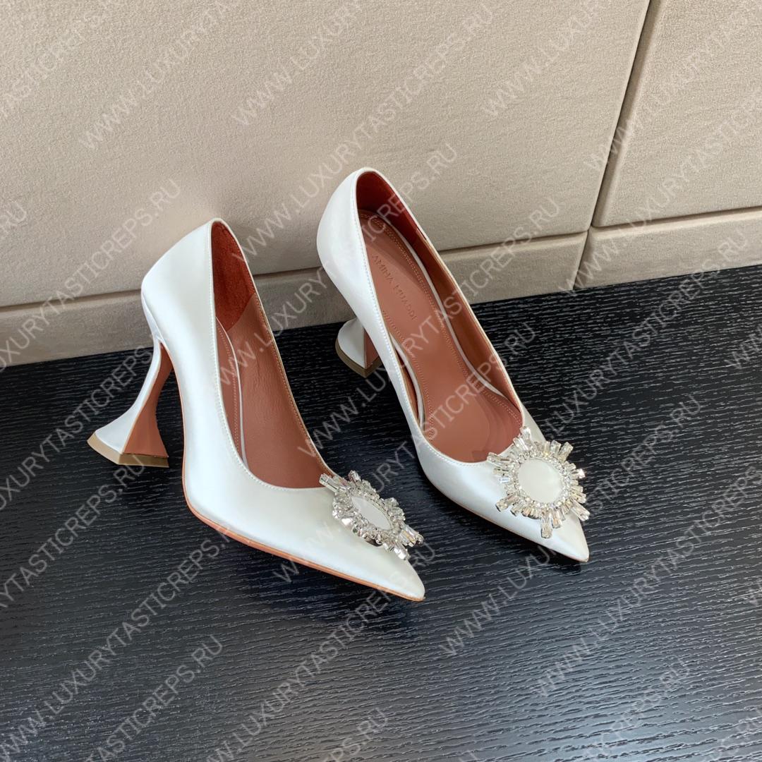 AMINA MUADDI BEGUM SATIN PUMPS OFF WHITE AM8001