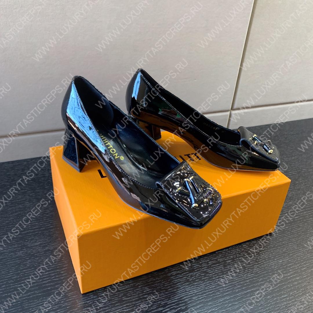 l**is V*t*n shake pump black 1ab0qq