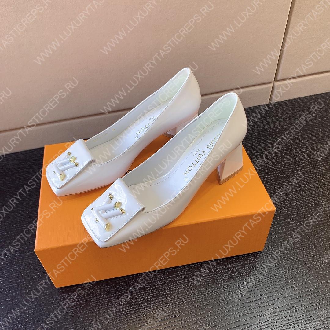 l**is V*t*n shake pump white 1ab0se