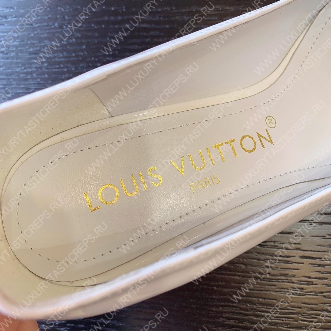 l**is V*t*n shake pump white 1ab0se