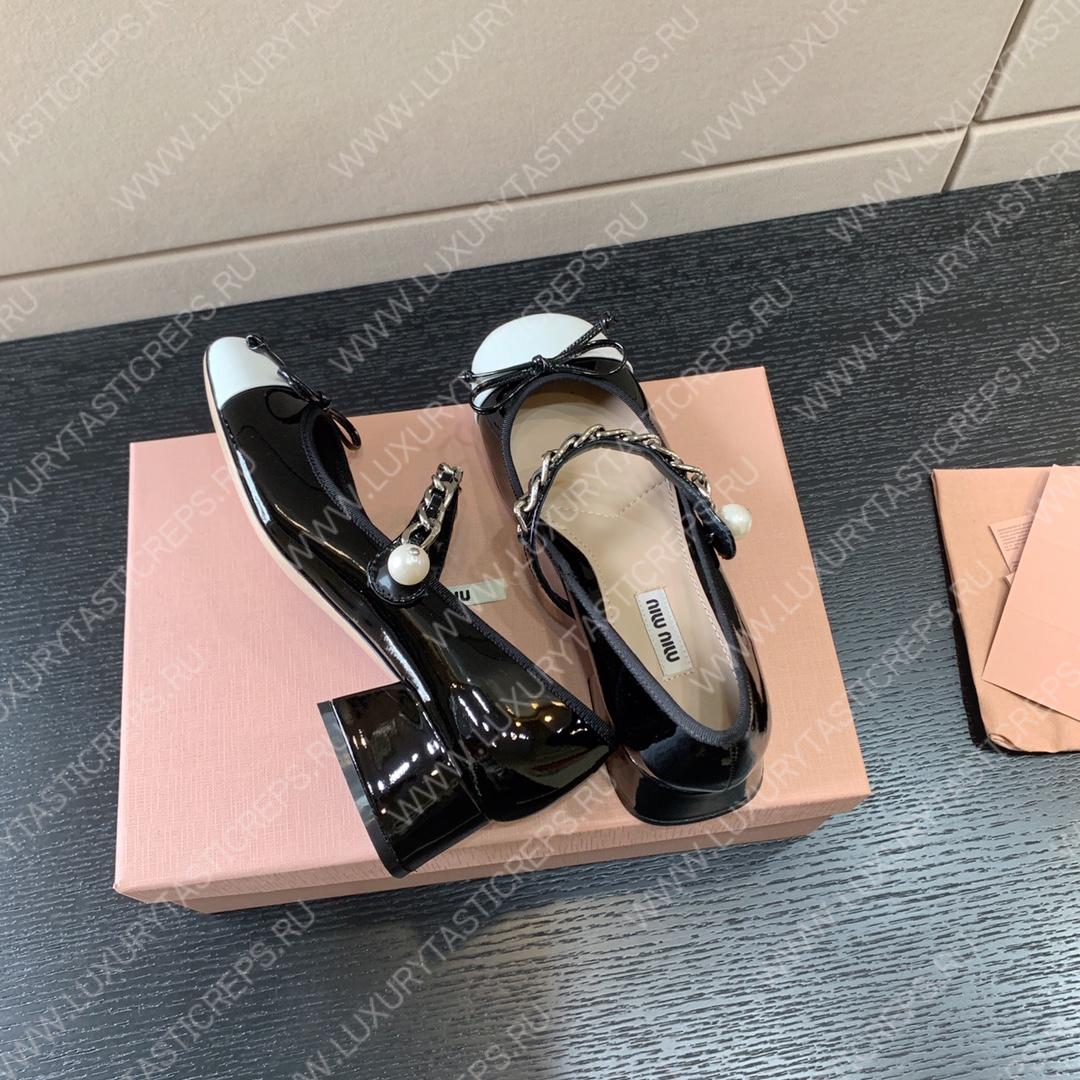 MIU MIU NAPLAK PUMPS WHITE AND BLACK 5I485D