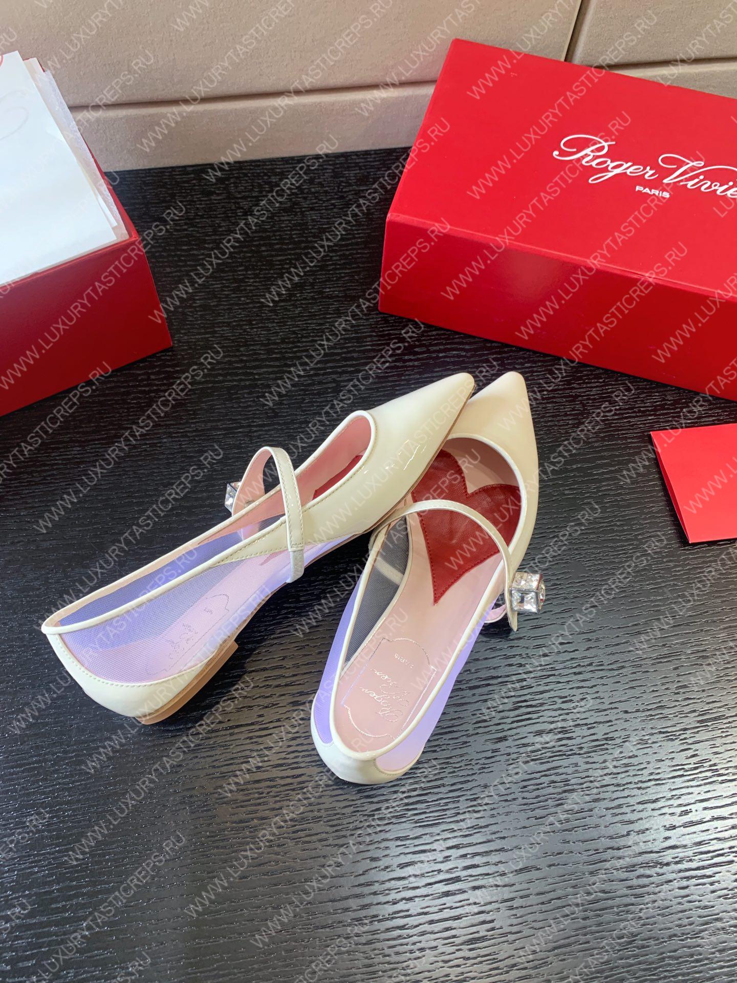 ROGER VIVIER PUMPS LEATHER WHITE RVW53824