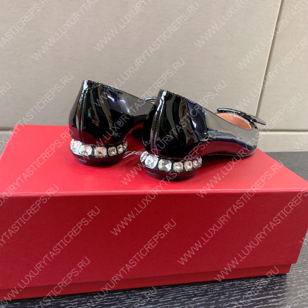 ROGER VIVIER CITY PUMPS LEATHER BLACK RVW6183