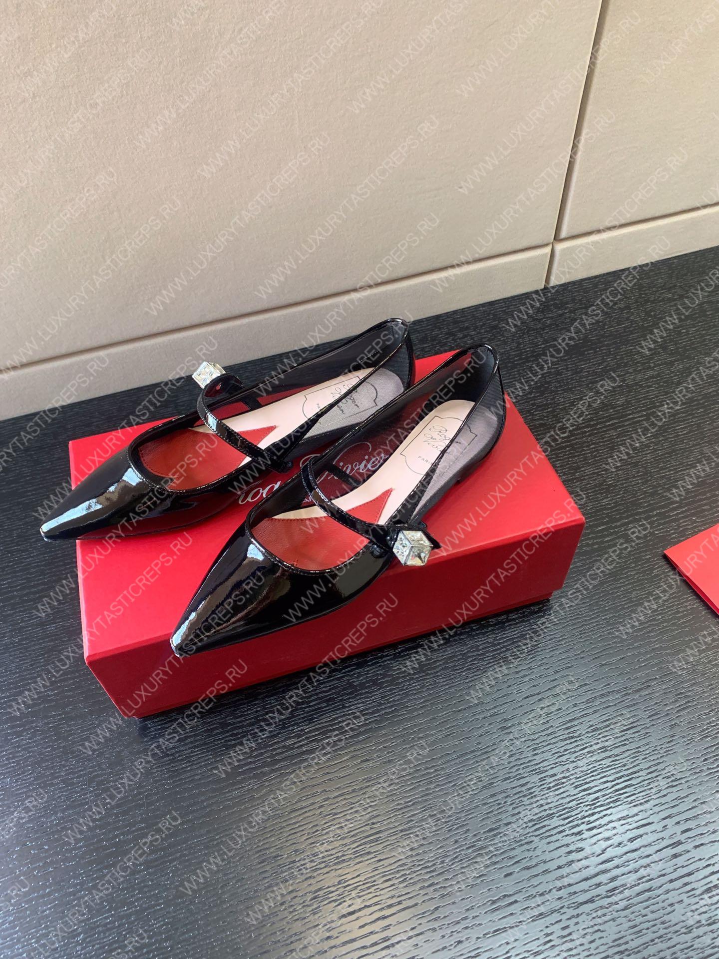 ROGER VIVIER PUMPS LEATHER BLACK RVW53824