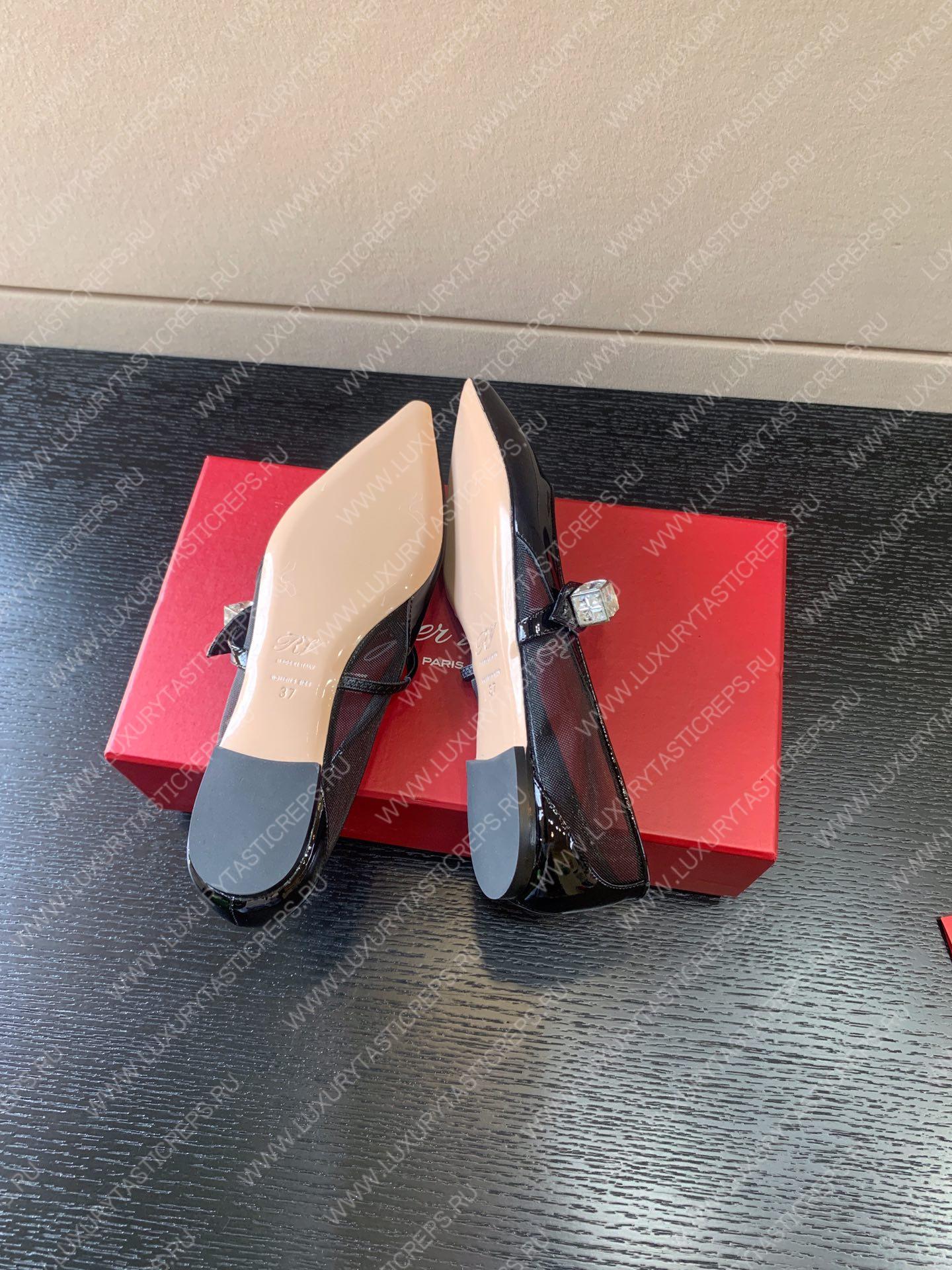 ROGER VIVIER PUMPS LEATHER BLACK RVW53824