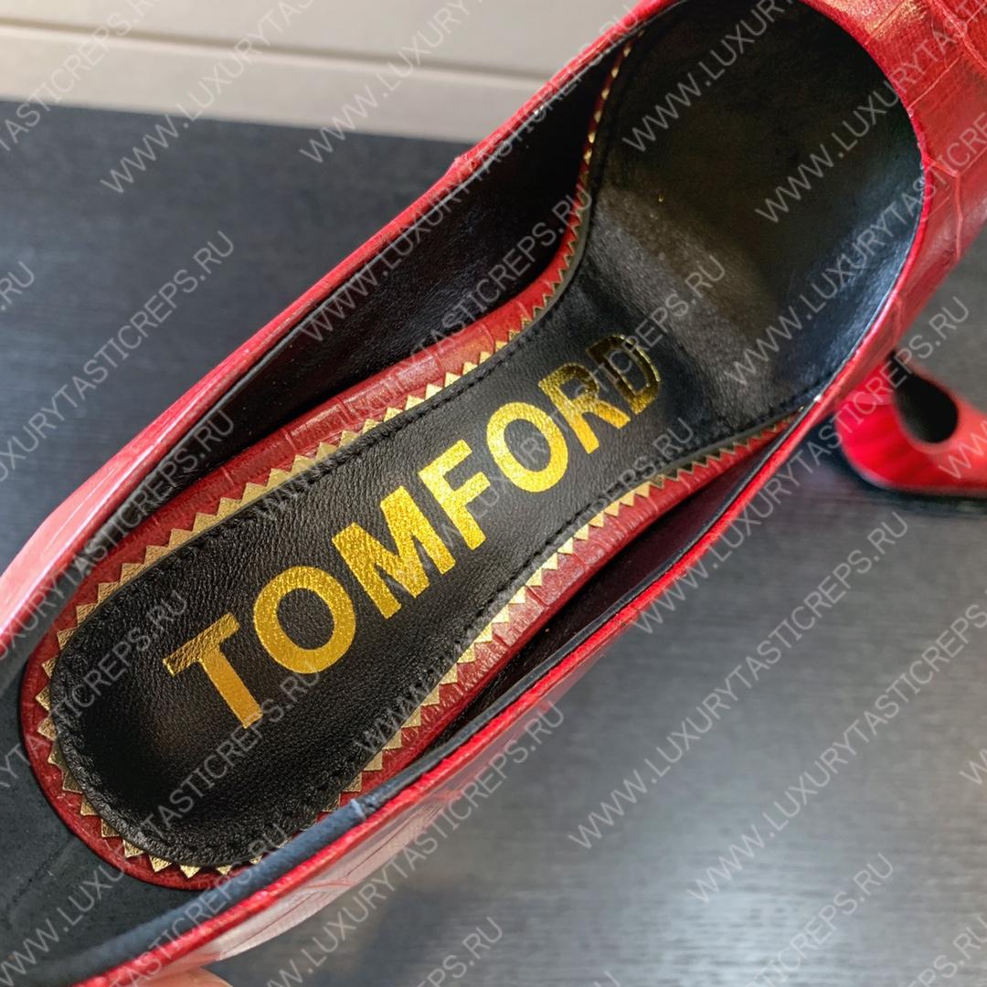TOM FORD PADLOCK POINTY PUMP RED W2271T