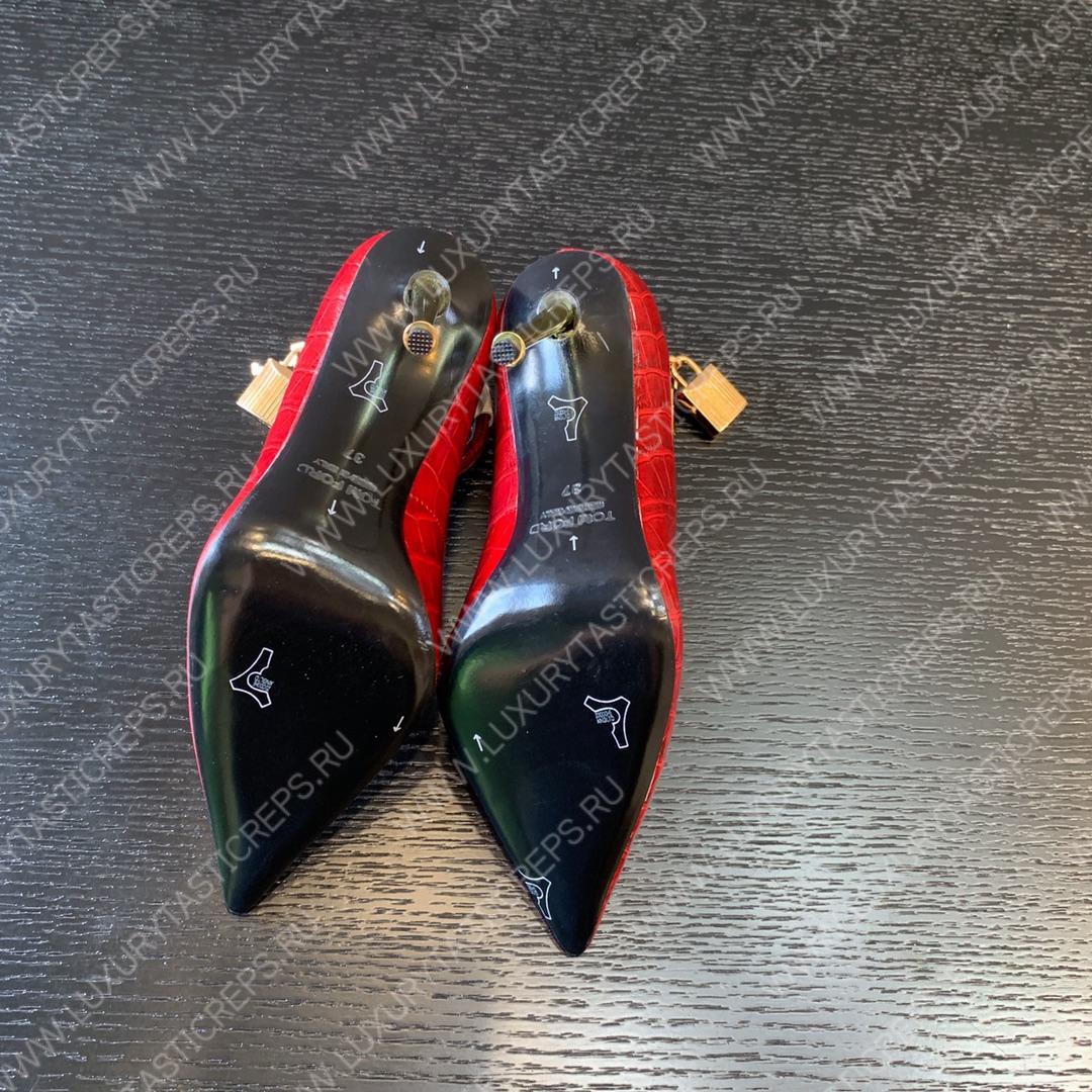 TOM FORD PADLOCK POINTY PUMP RED W2271T