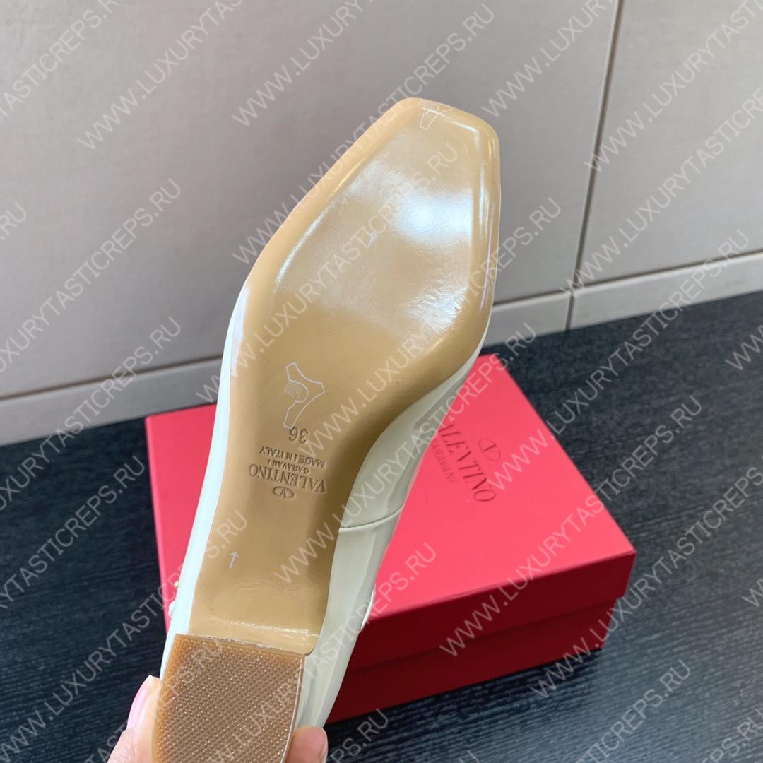 VALENTINO TAN-GO PATENT PUMP WHITE 2W2S0FW5VNEI16