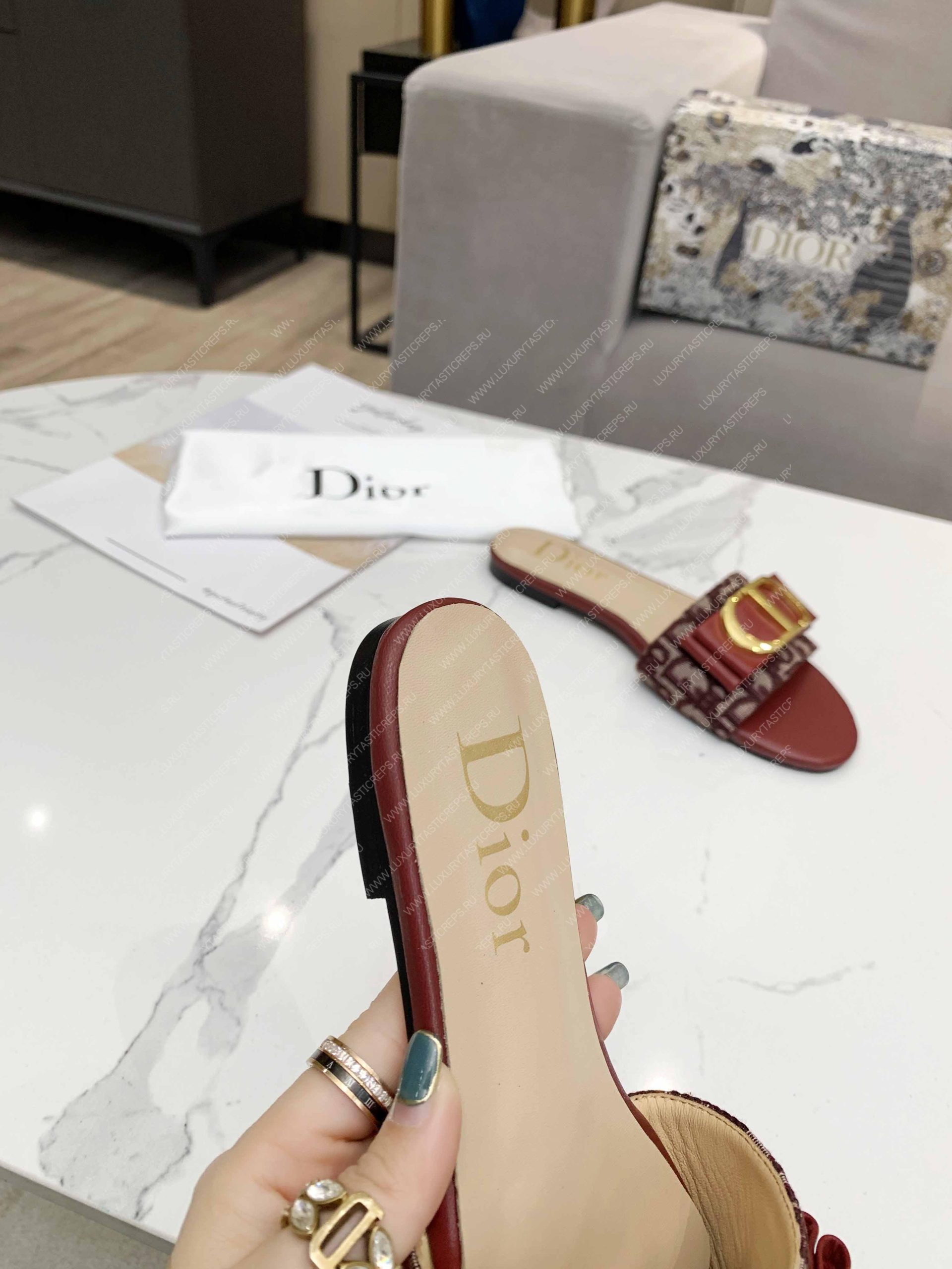 D*or slide maroon kcq266vea