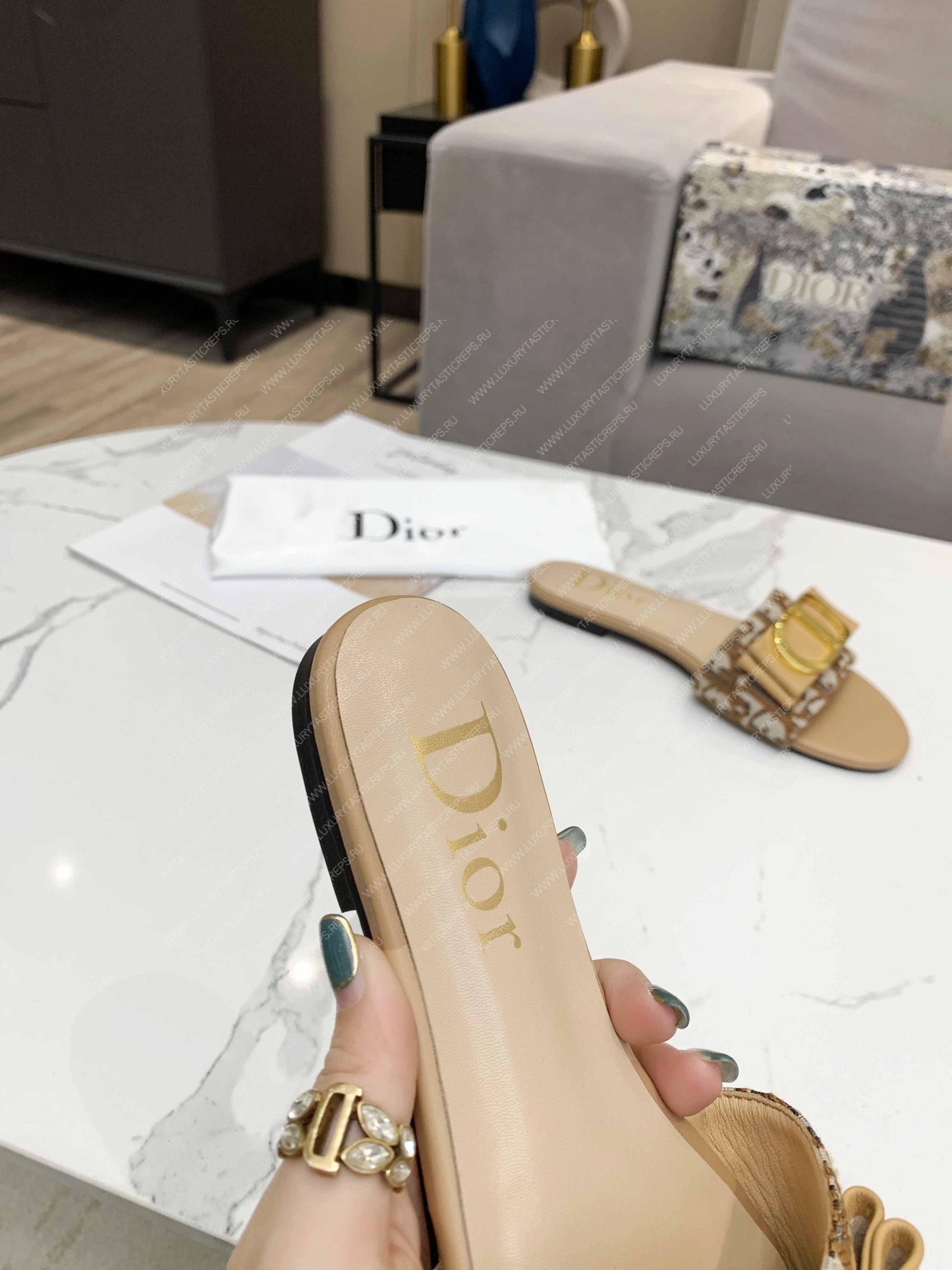 D*or slide brown & beige kcq266vea