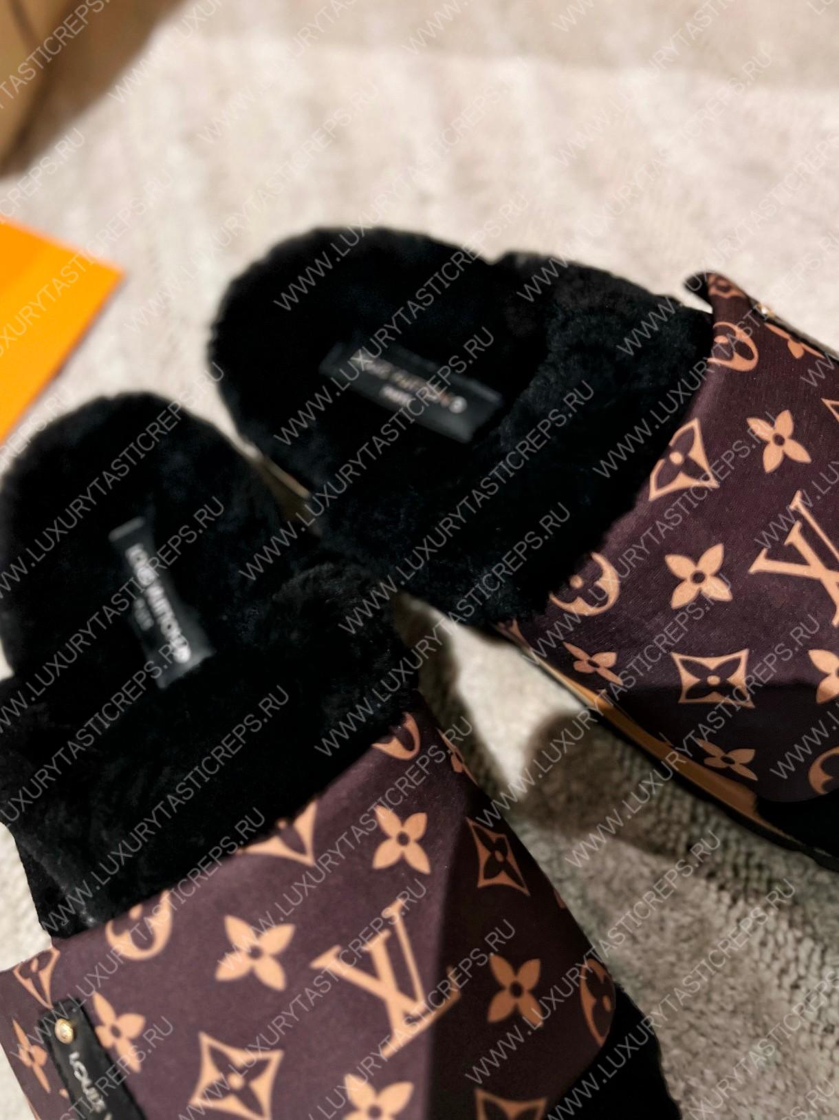 l**is V*t*n slipper pillow flat comfort mule black 1aam3k