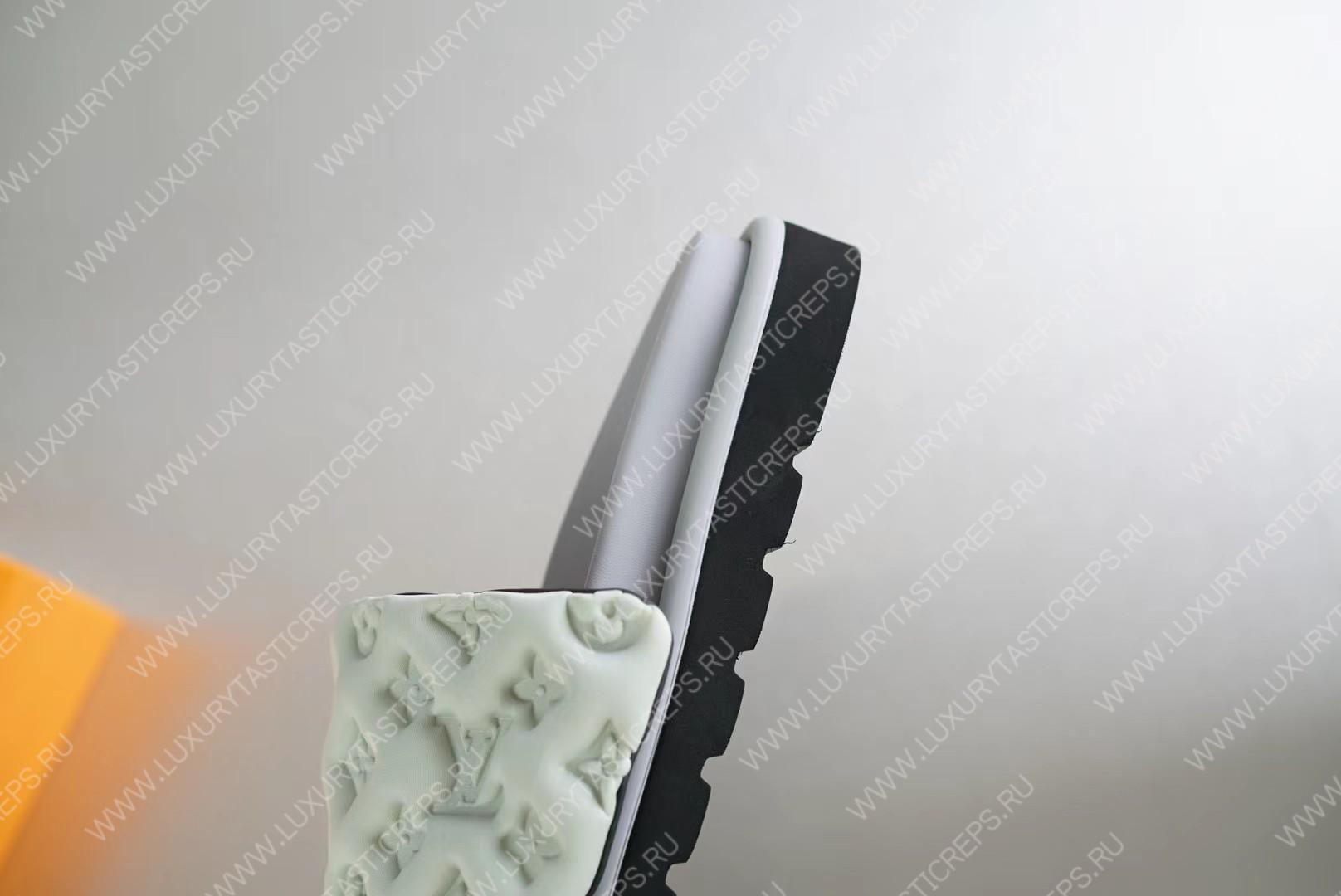 l**is V*t*n pool pillow flat comfort mule white 1aabku