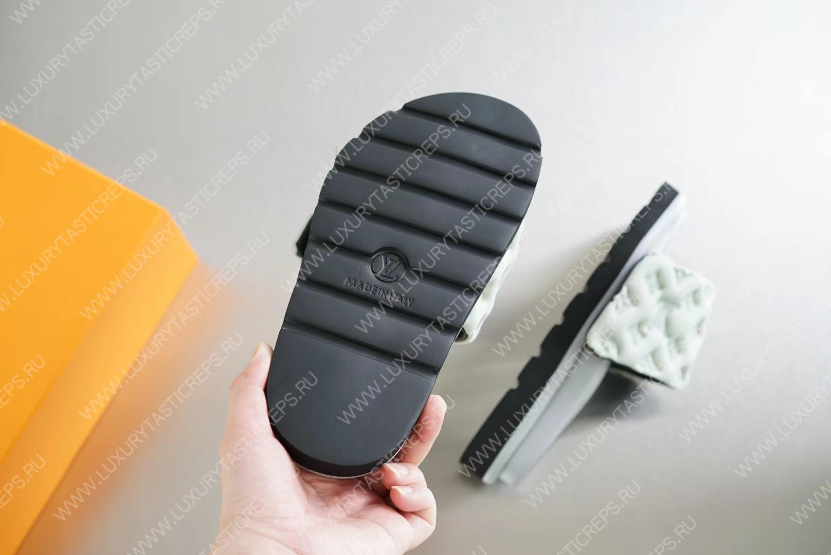 l**is V*t*n pool pillow flat comfort mule white 1aabku