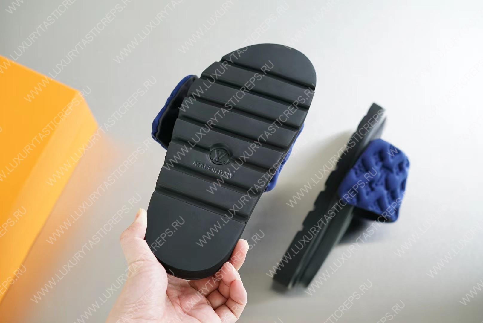 l**is V*t*n pool pillow flat comfort mule navy blue 1aabku