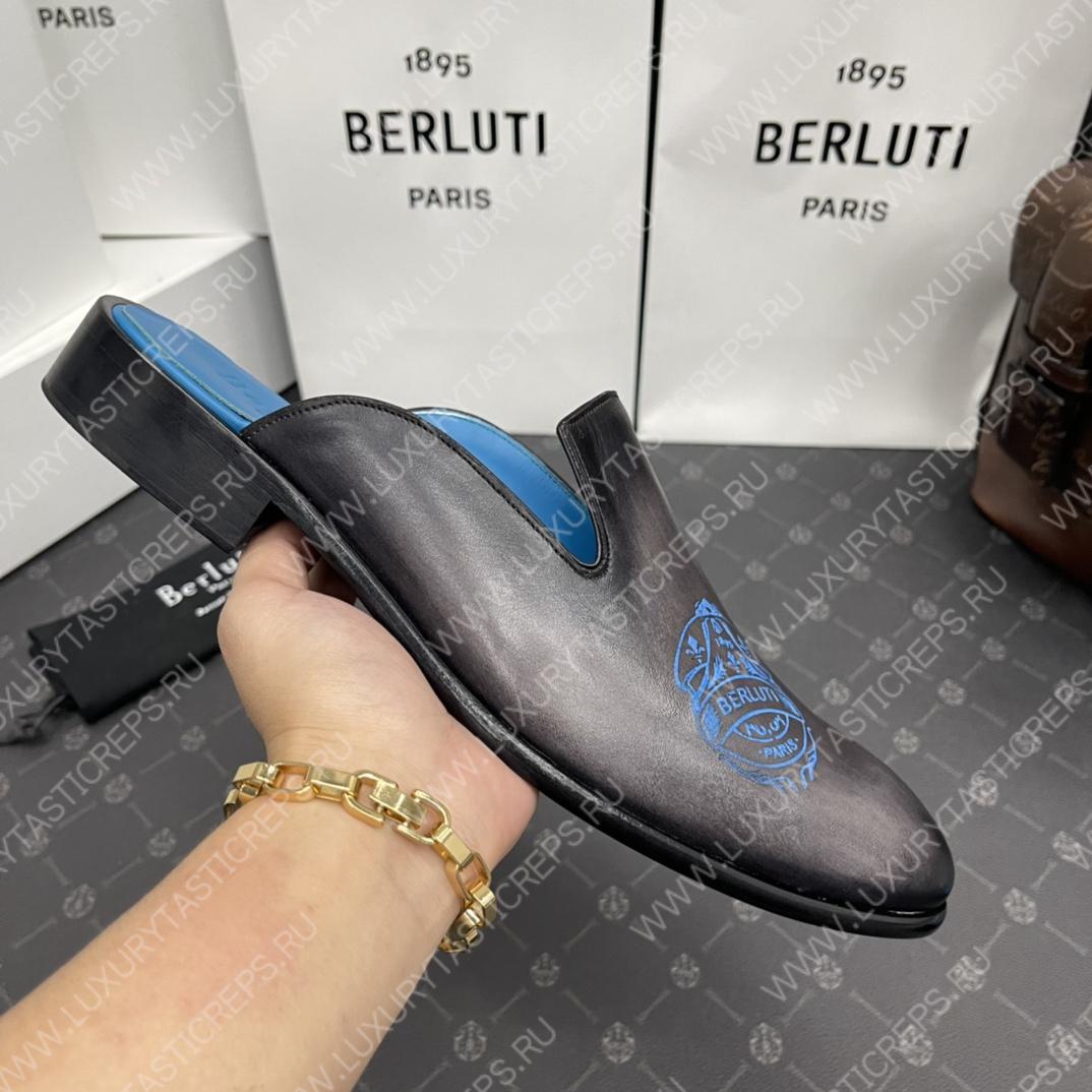 BERLUTI CYRUS SCRITTO SLIPPERS BLACK AND BLUE S3786