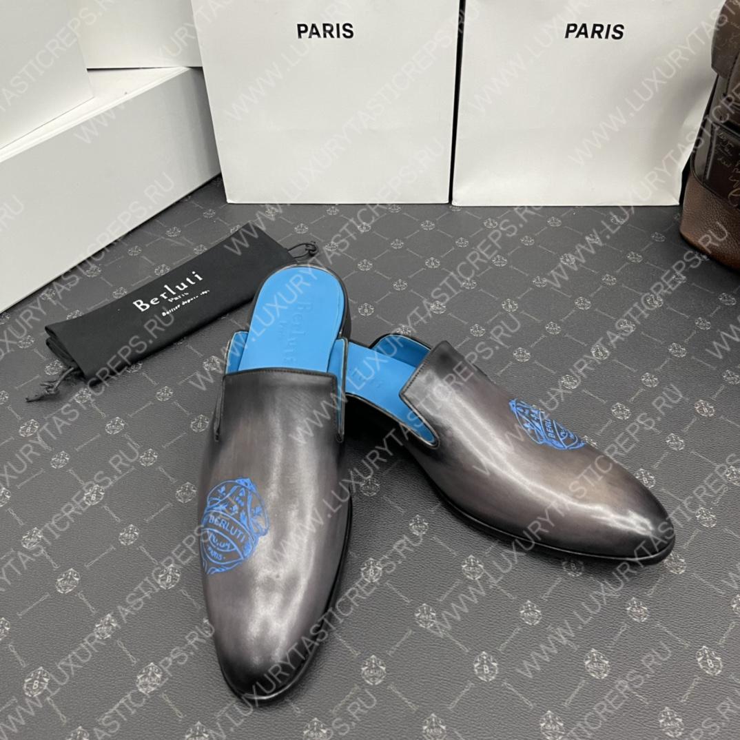 BERLUTI CYRUS SCRITTO SLIPPERS BLACK AND BLUE S3786