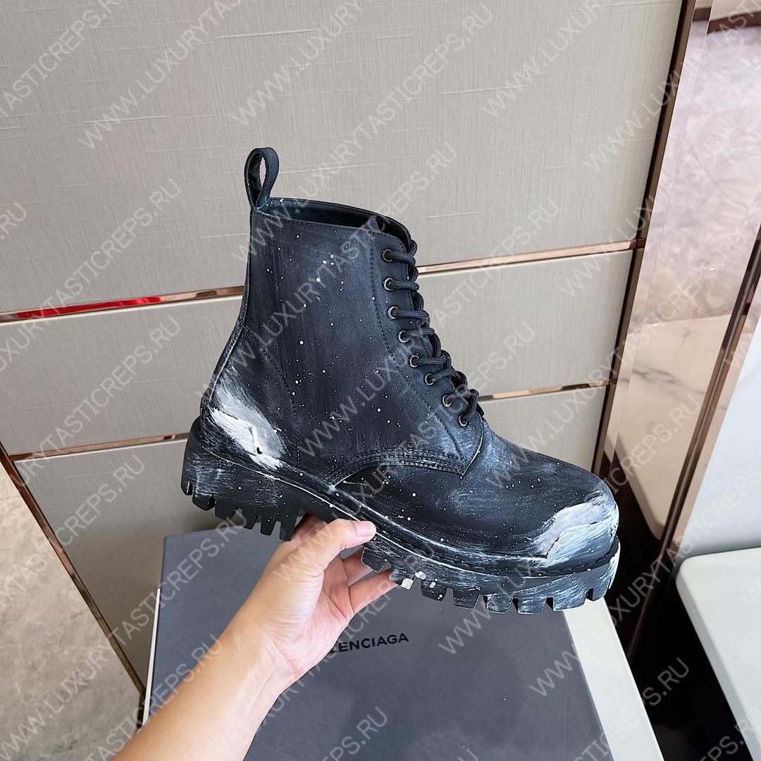 BLANECIAGA STRIKE LACE-UP BOOT BLACK 590974WA