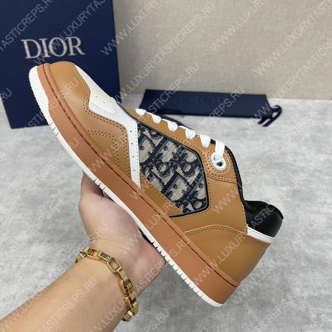 D*or b27 low-top sneaker brown and cream am1vi327tcch