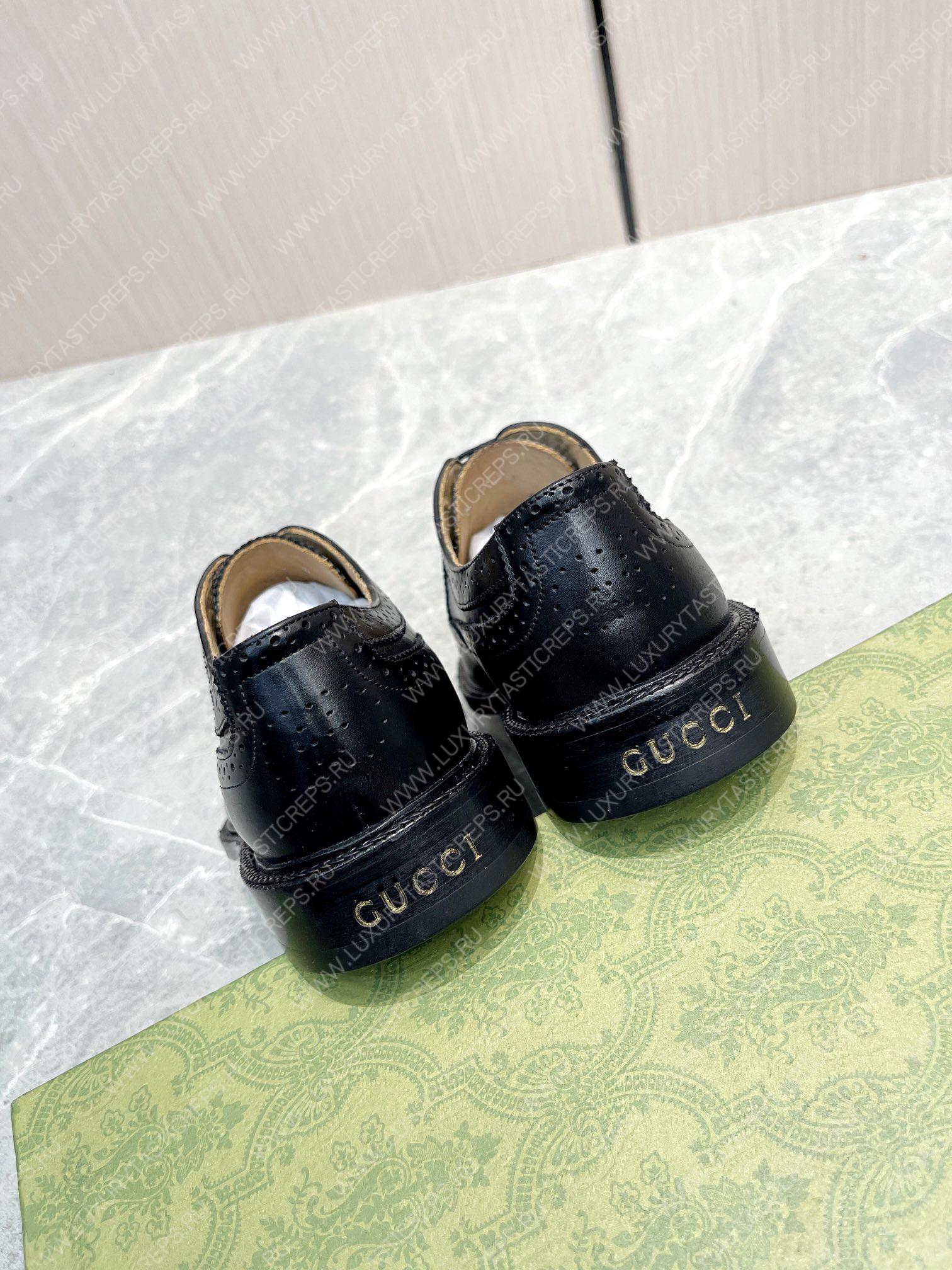 G*u*i men’s lace-up shoe black 723694