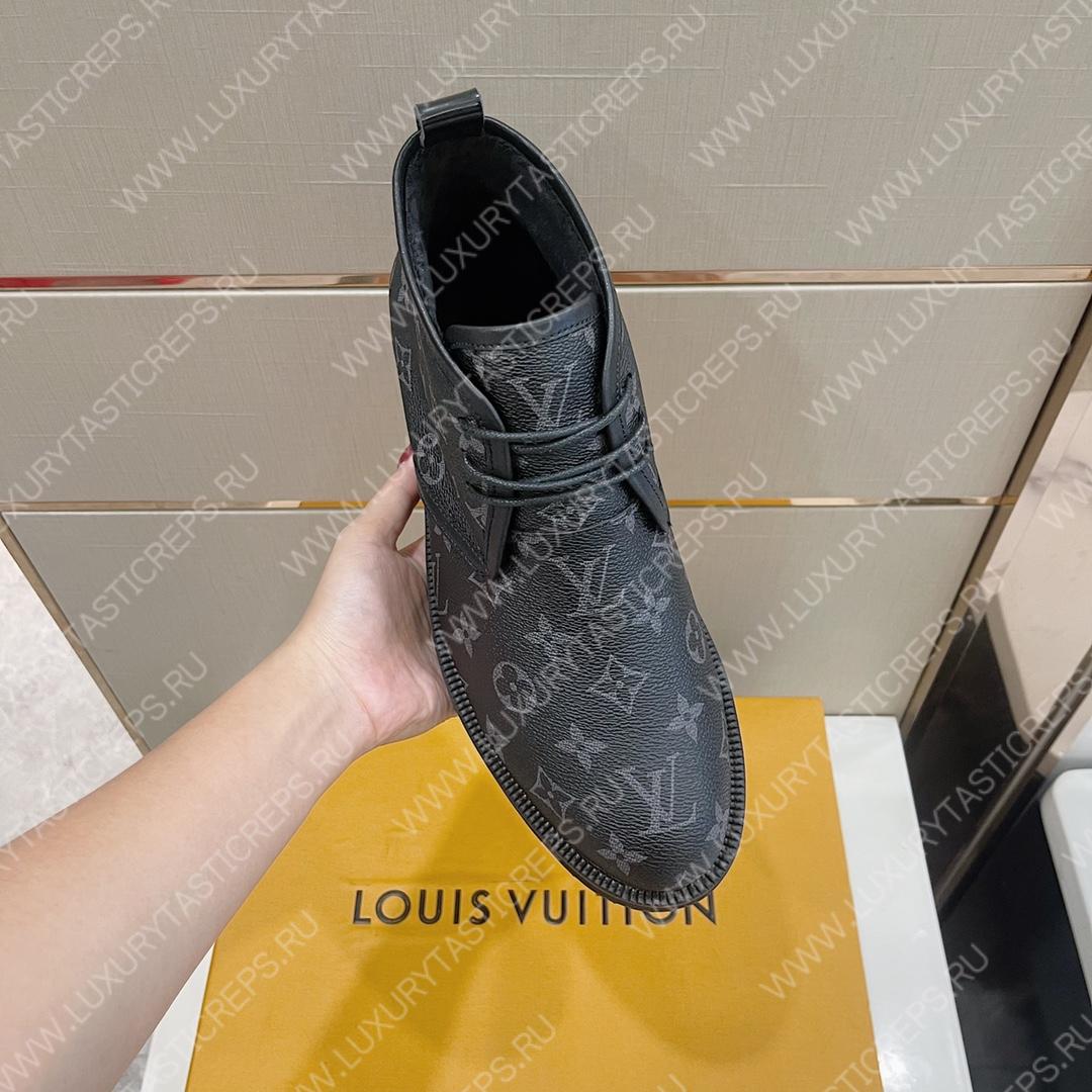 l**is V*t*n  boots black 1a9a8g