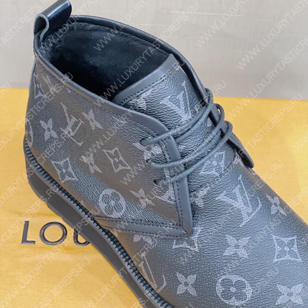 l**is V*t*n  boots black 1a9a8g
