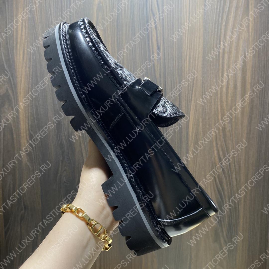 l**is V*t*n major loafer black 1abffv