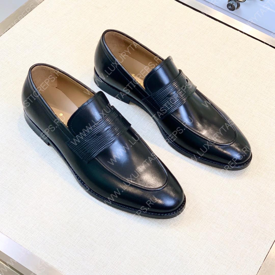 l**is V*t*n loafers black 1c5c8w