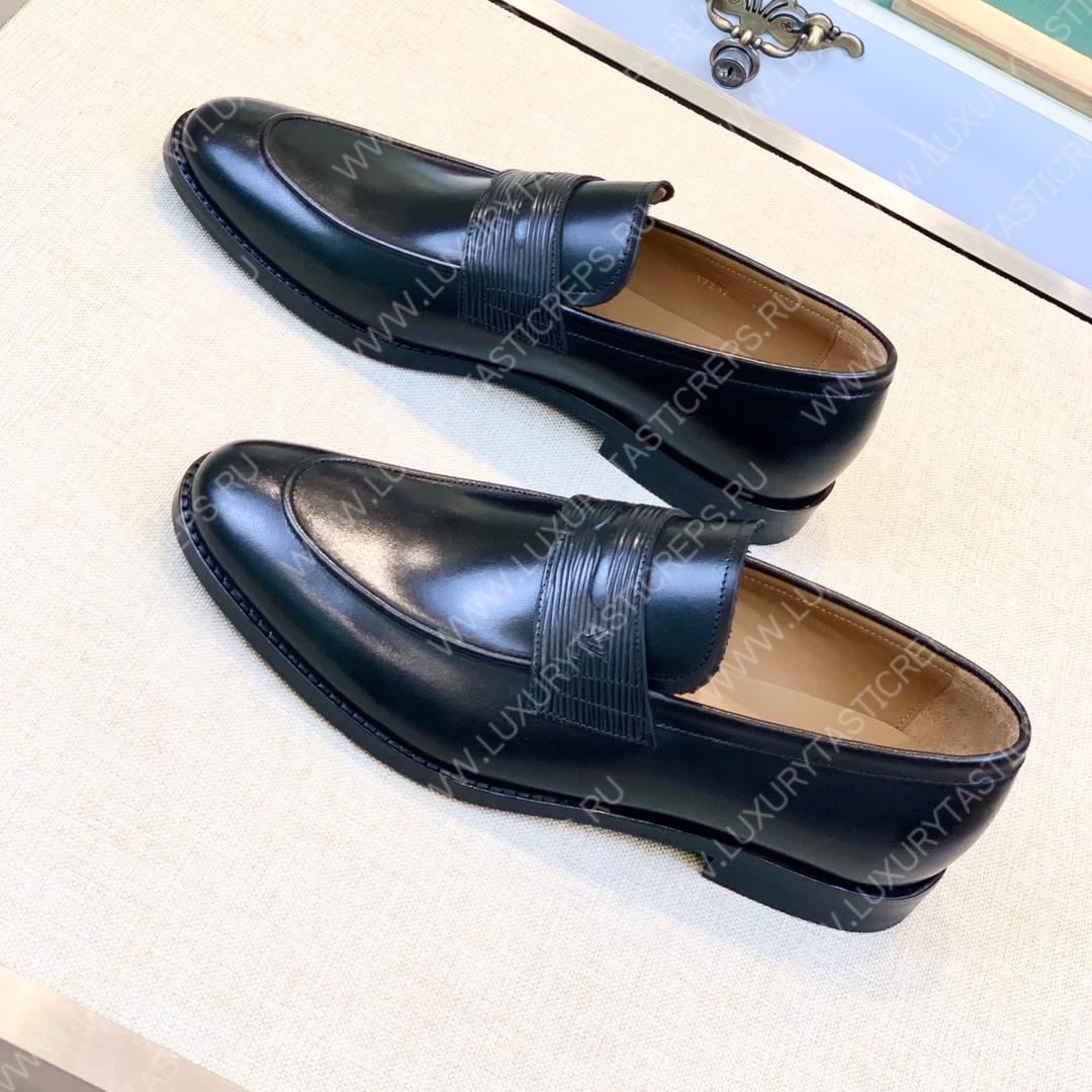 l**is V*t*n loafers black 1c5c8w