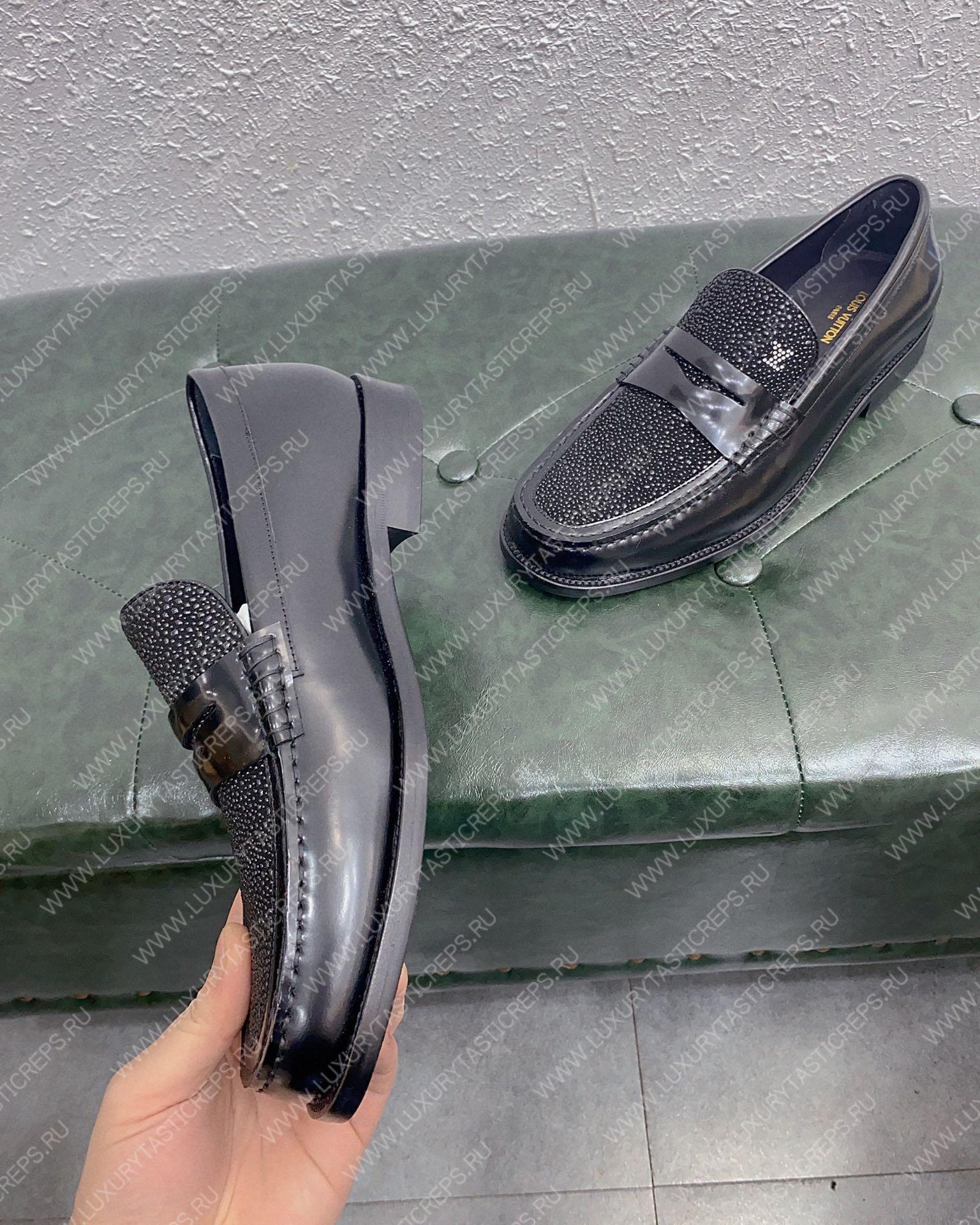 l**is V*t*n l**is loafer black 1aasp6