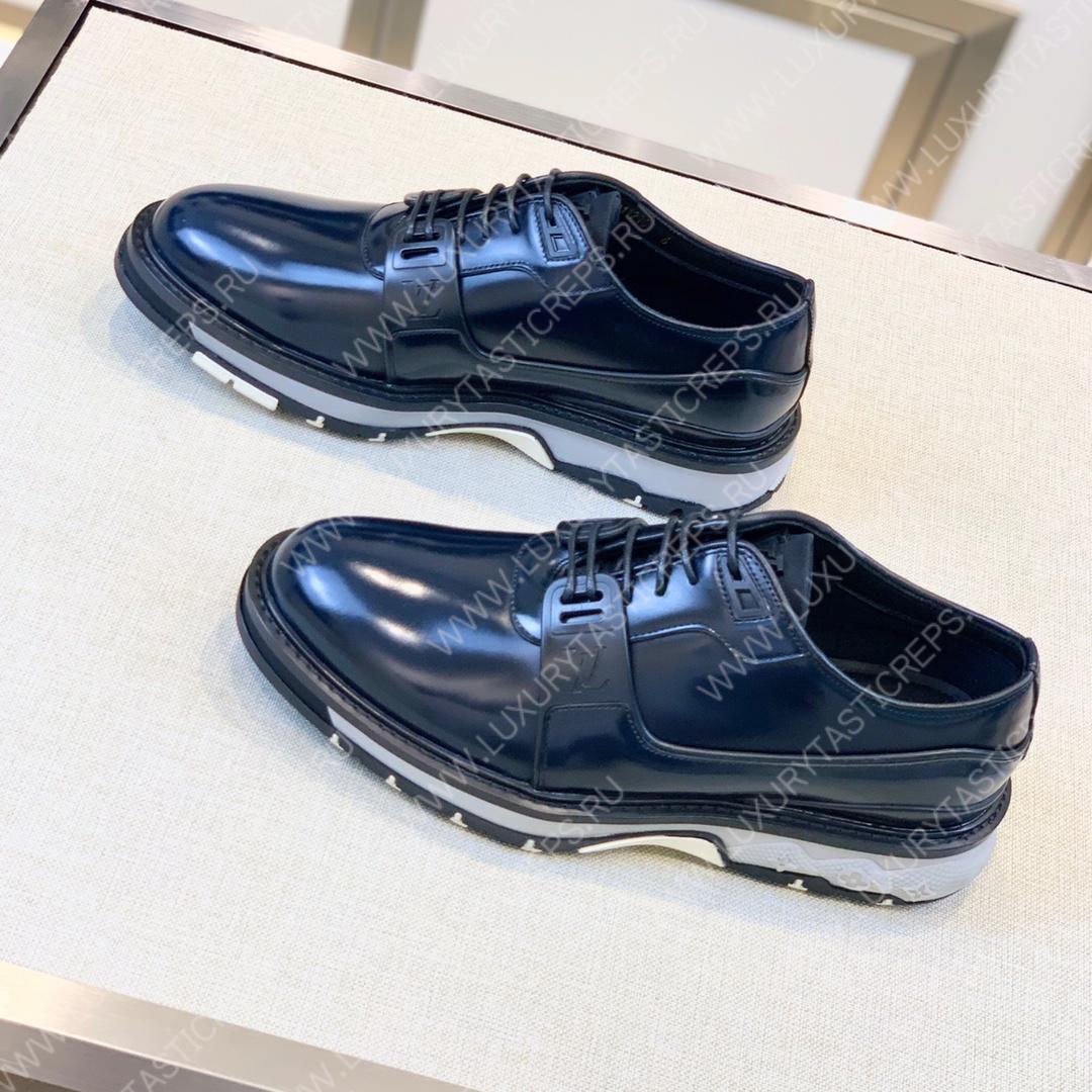 l**is V*t*n sneakers black 1abn90