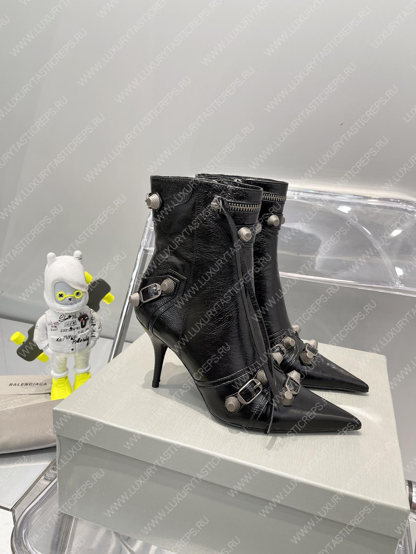 Ba*len*cia*ga women’s cagole 90mm bootie black 694379wa