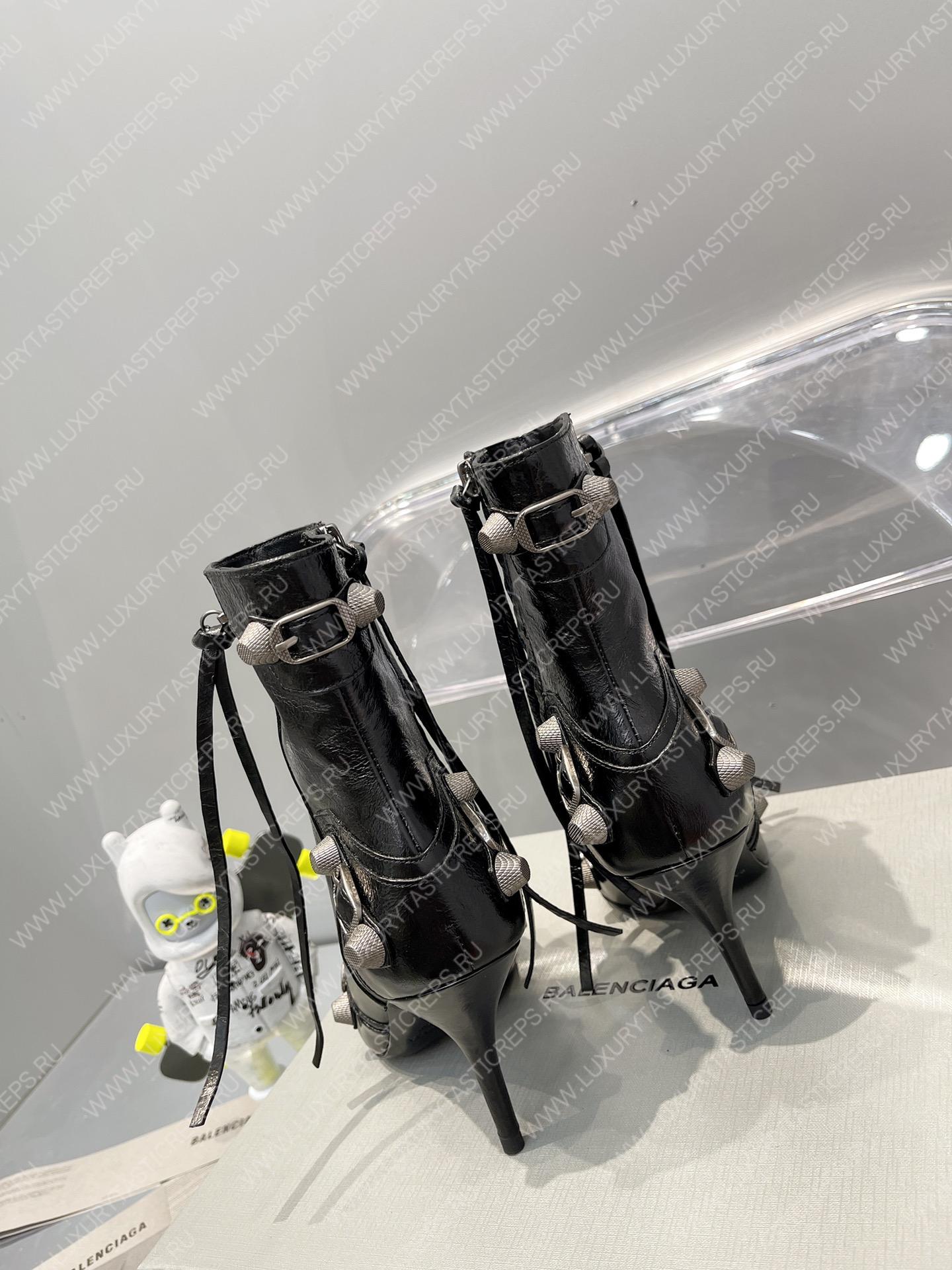 Ba*len*cia*ga women’s cagole 90mm bootie black 694379wa