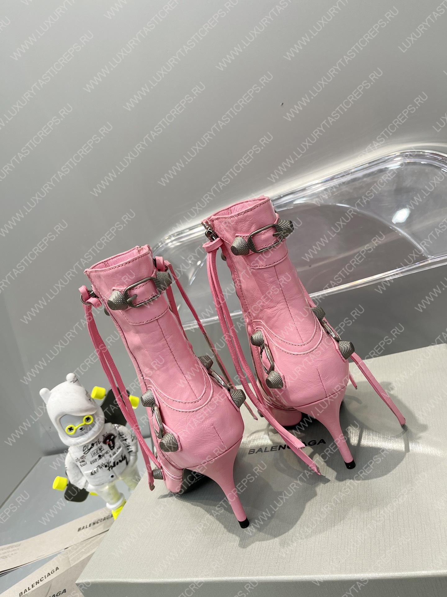 Ba*len*cia*ga women’s cagole 90mm bootie pink 694379wa