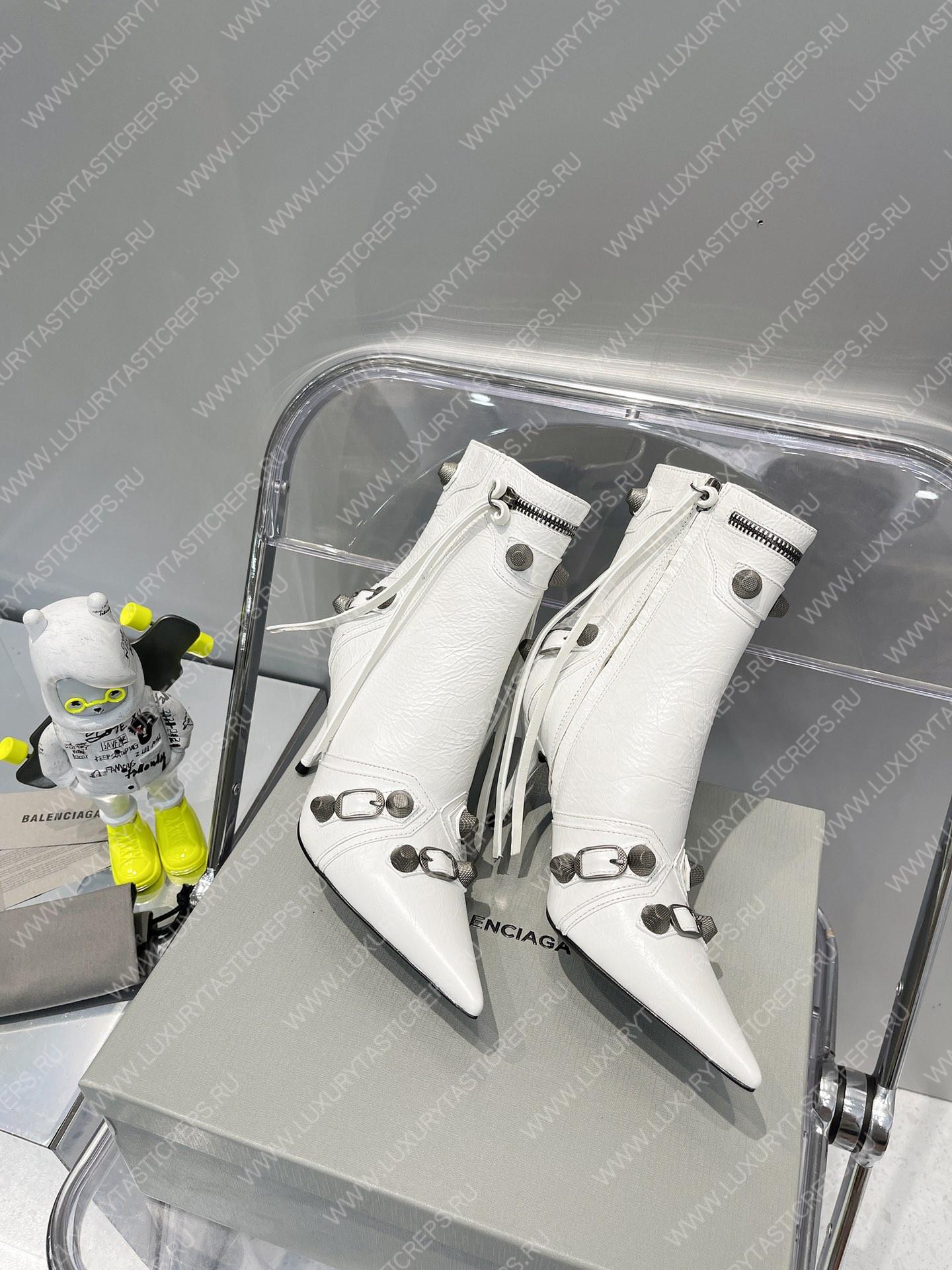 Ba*len*cia*ga women’s cagole 90mm bootie white 694379wa