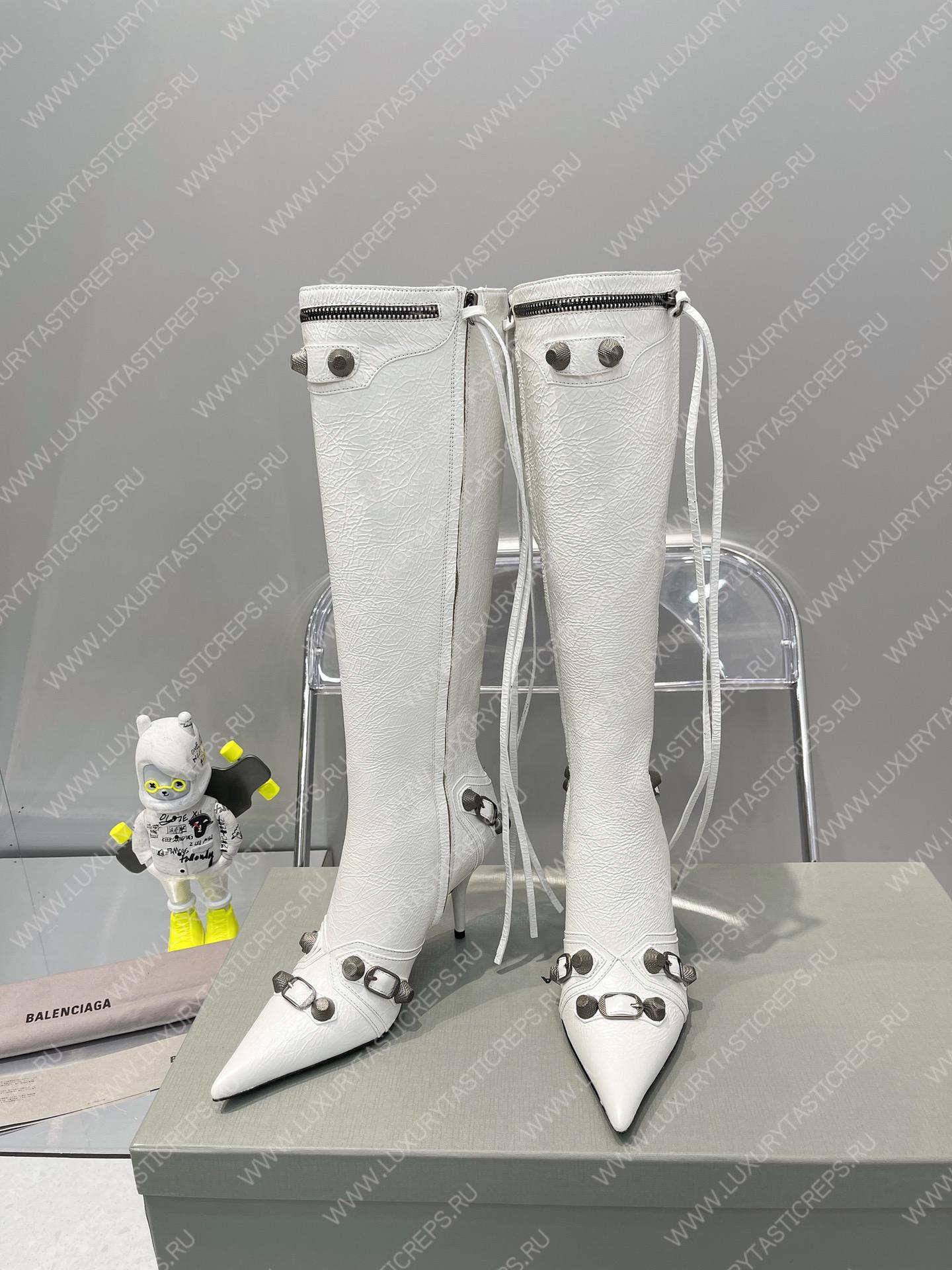 Ba*len*cia*ga women’s cagole 90mm boot optic white 694395wa