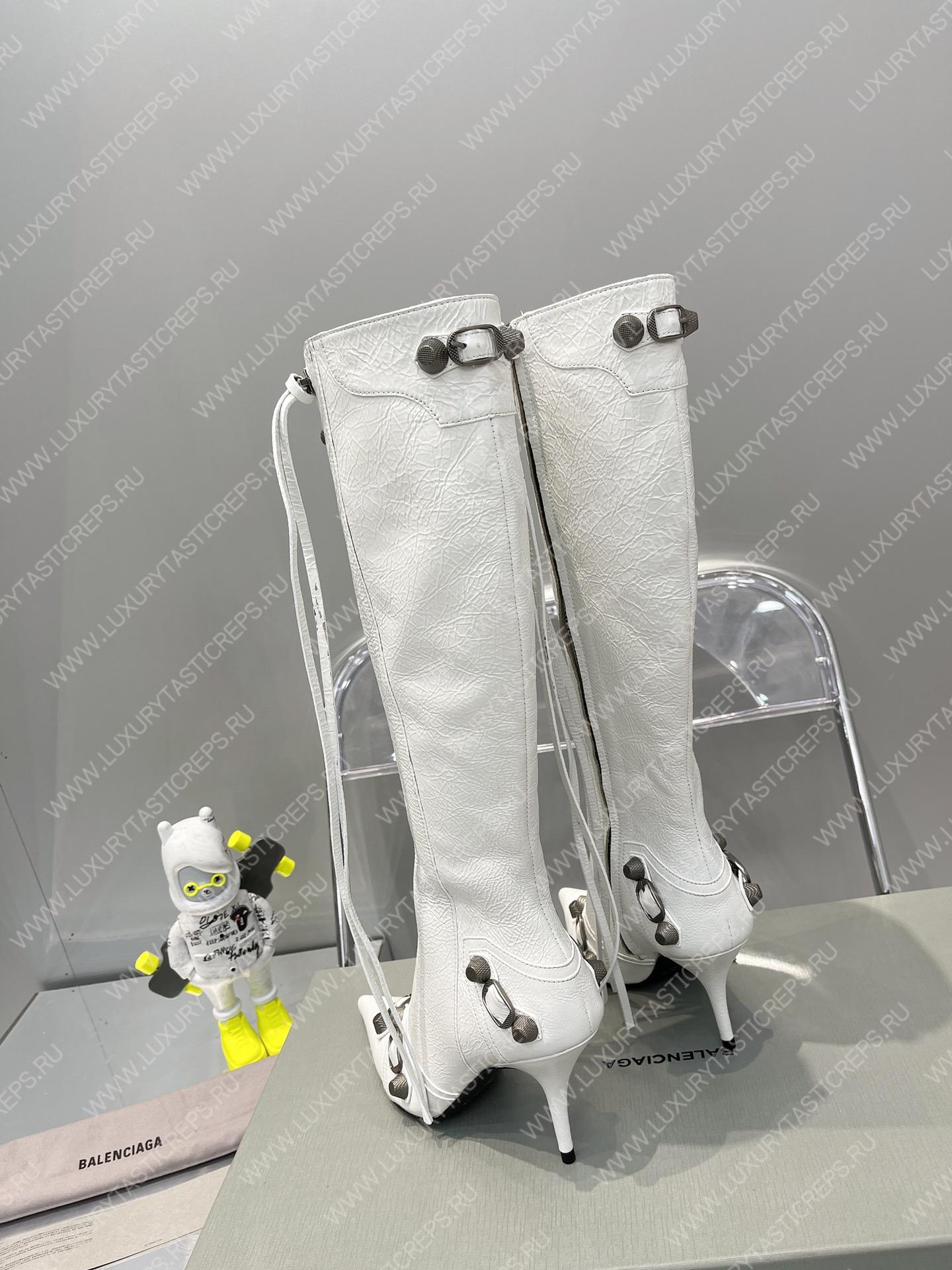 Ba*len*cia*ga women’s cagole 90mm boot optic white 694395wa