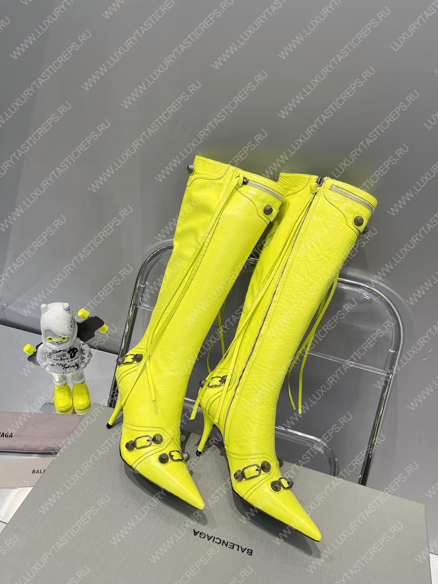 Ba*len*cia*ga women’s cagole 90mm boot optic yellow 694395wa