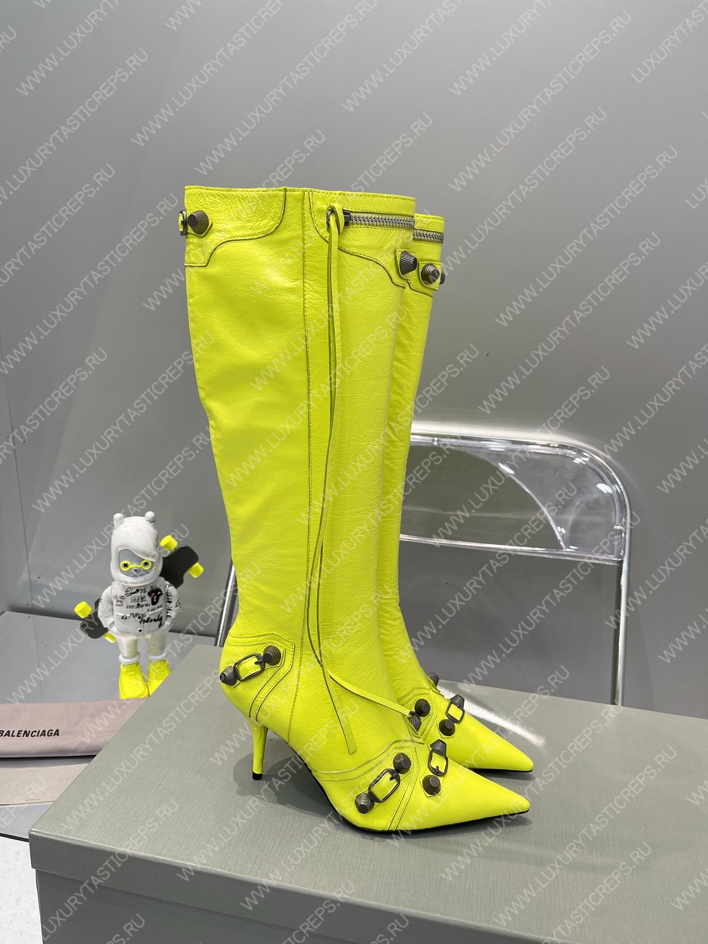 Ba*len*cia*ga women’s cagole 90mm boot optic yellow 694395wa