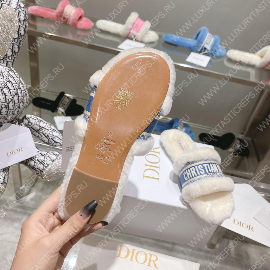 ch**an D*or dway slide white and blue kcq551esk