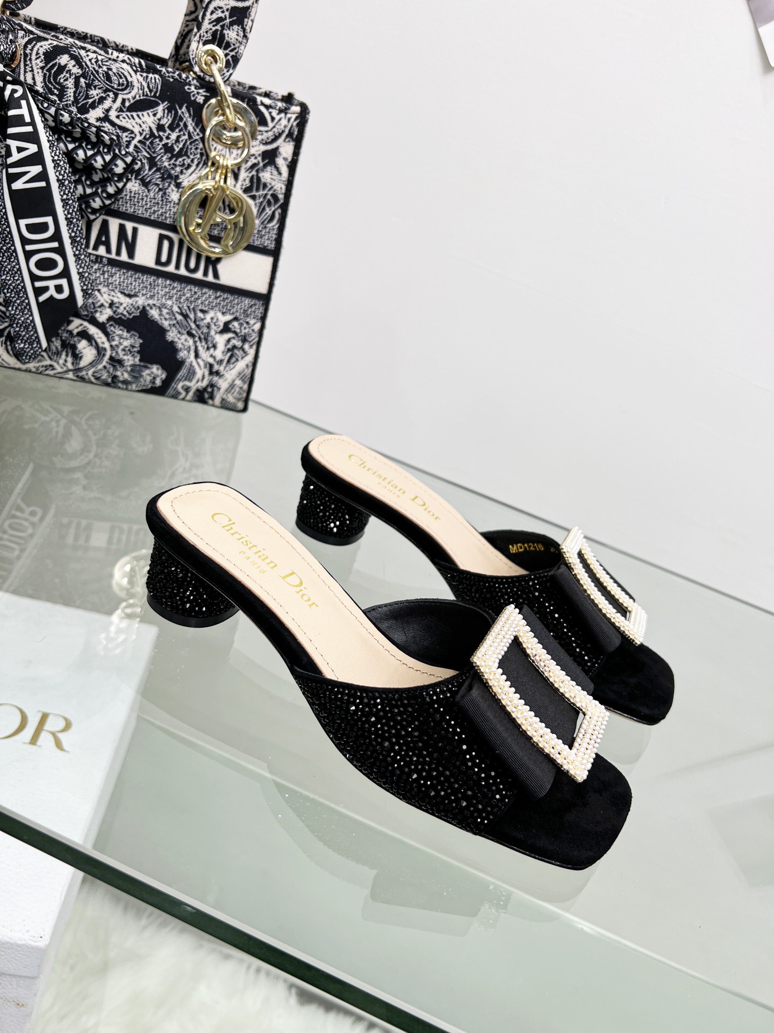 D*or idylle heeled slide black kcq768cst