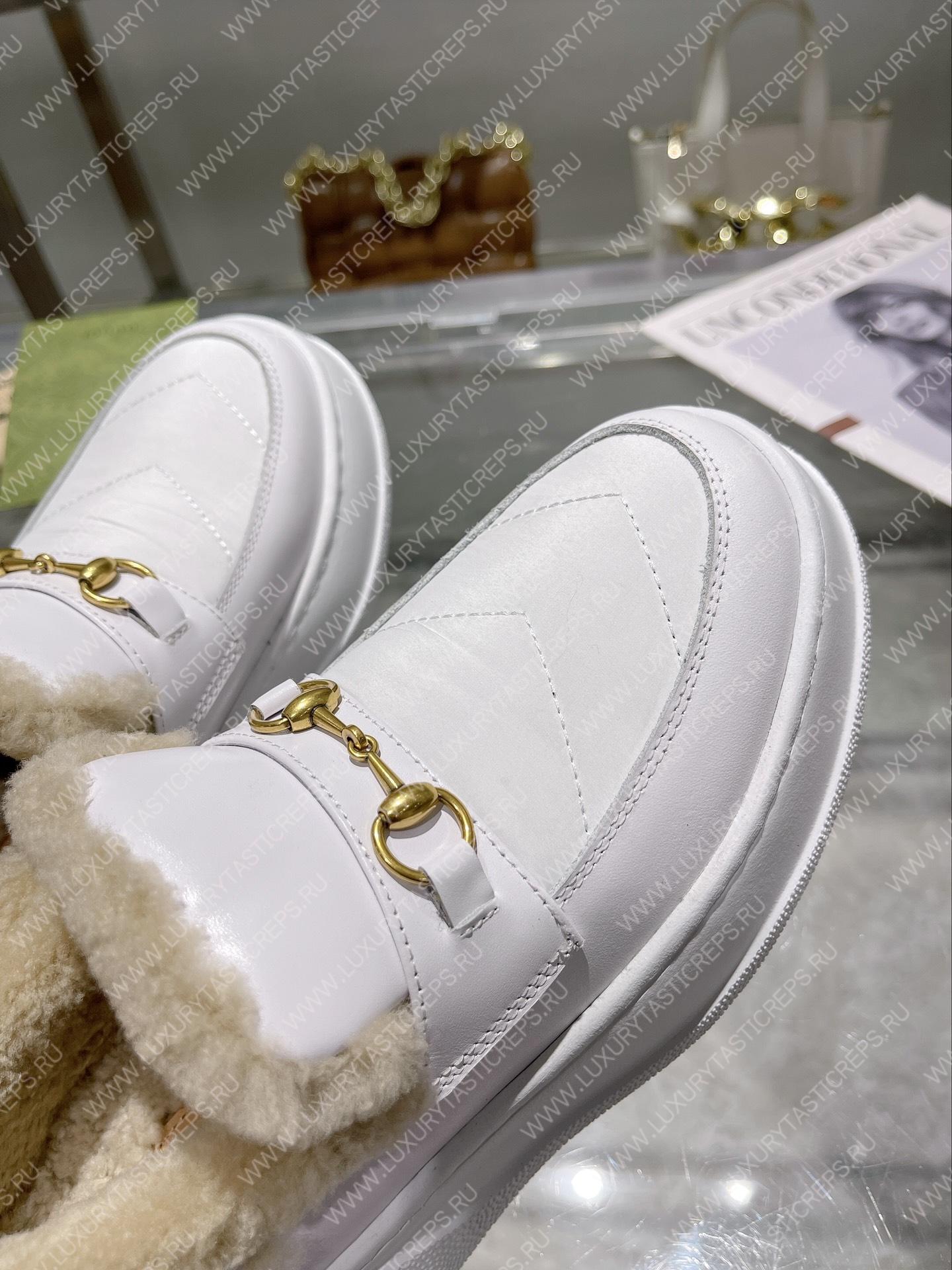 G*u*i horsebit ankle boot white 550036