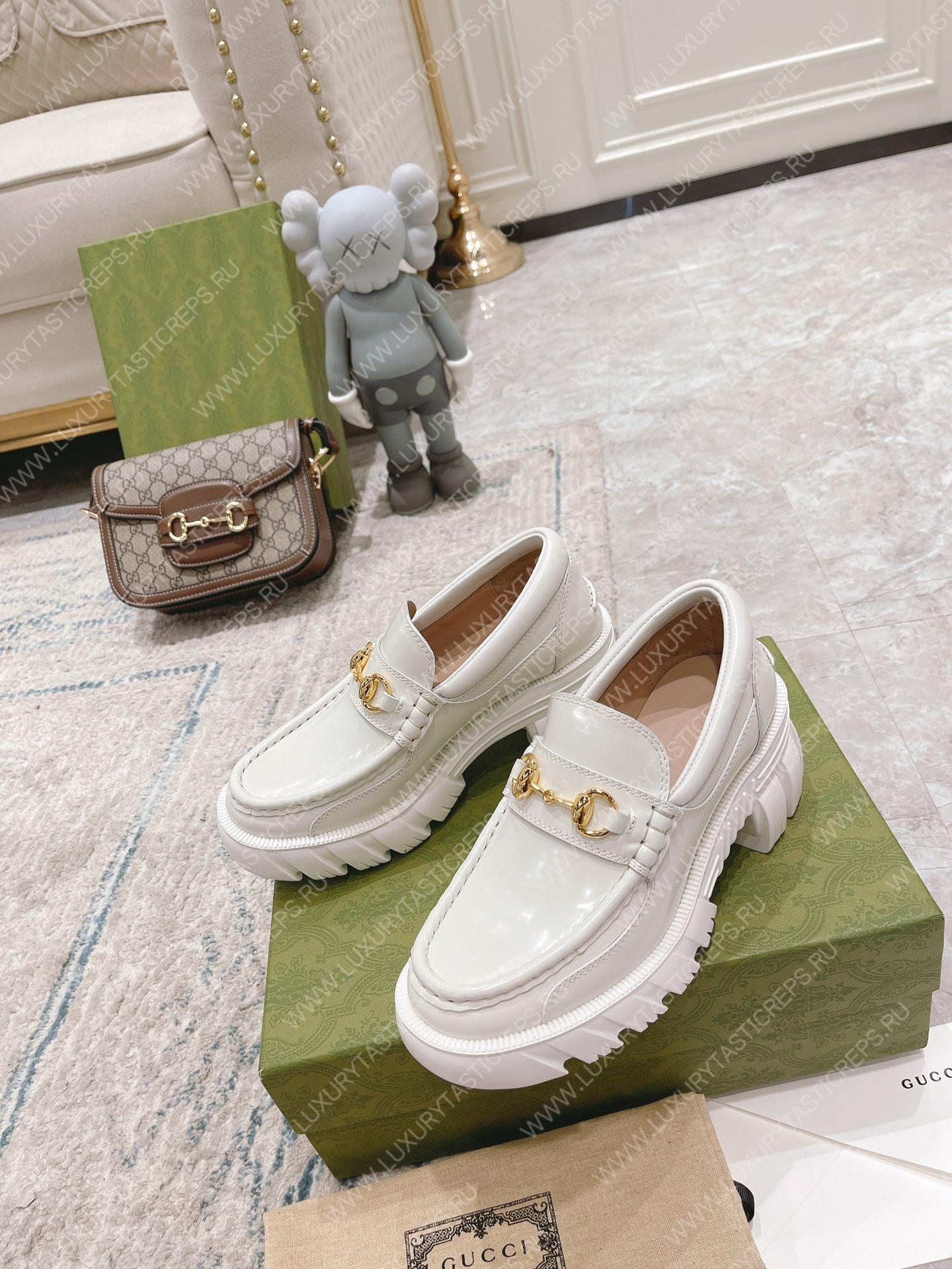 G*u*i loafer with horsebit white 656869