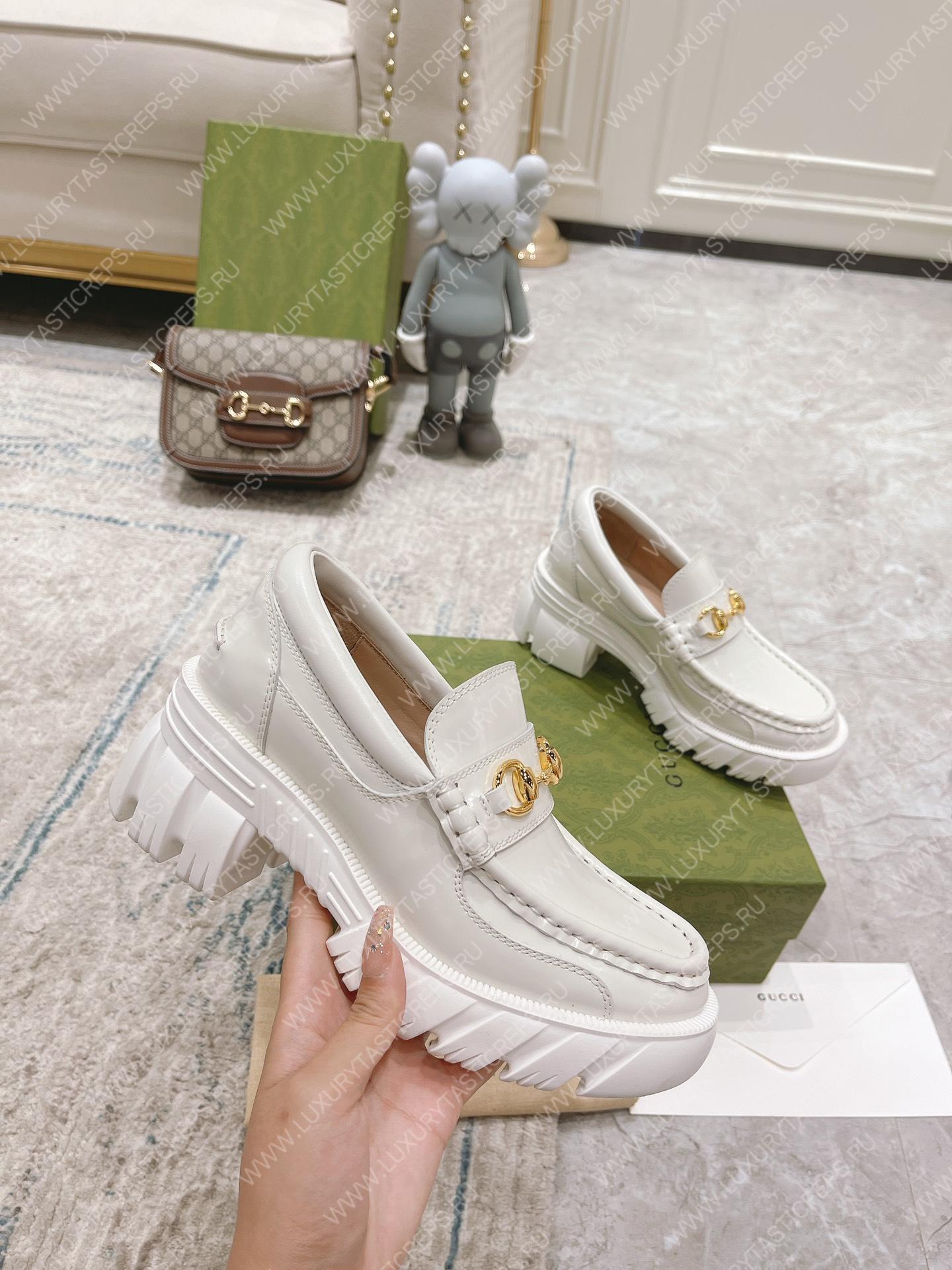 G*u*i loafer with horsebit white 656869