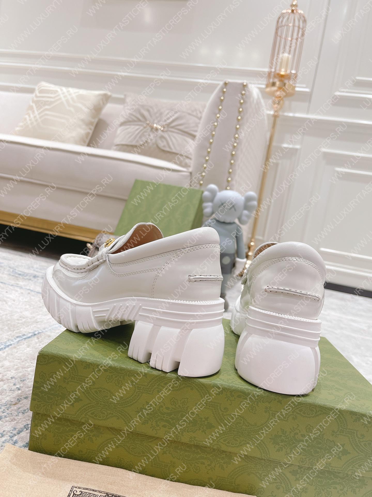 G*u*i loafer with horsebit white 656869