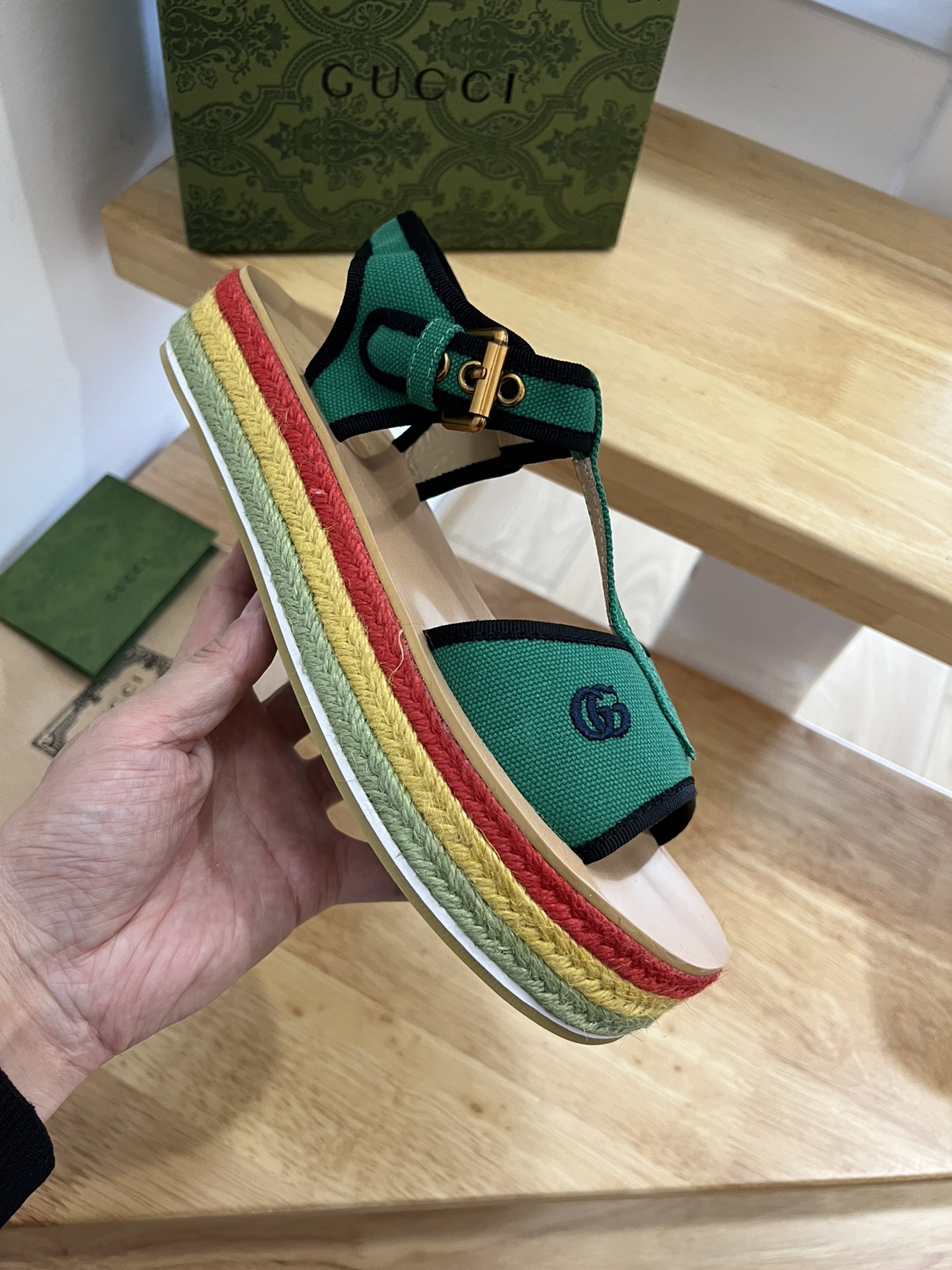 G*u*i women’s platform sandals green 678040