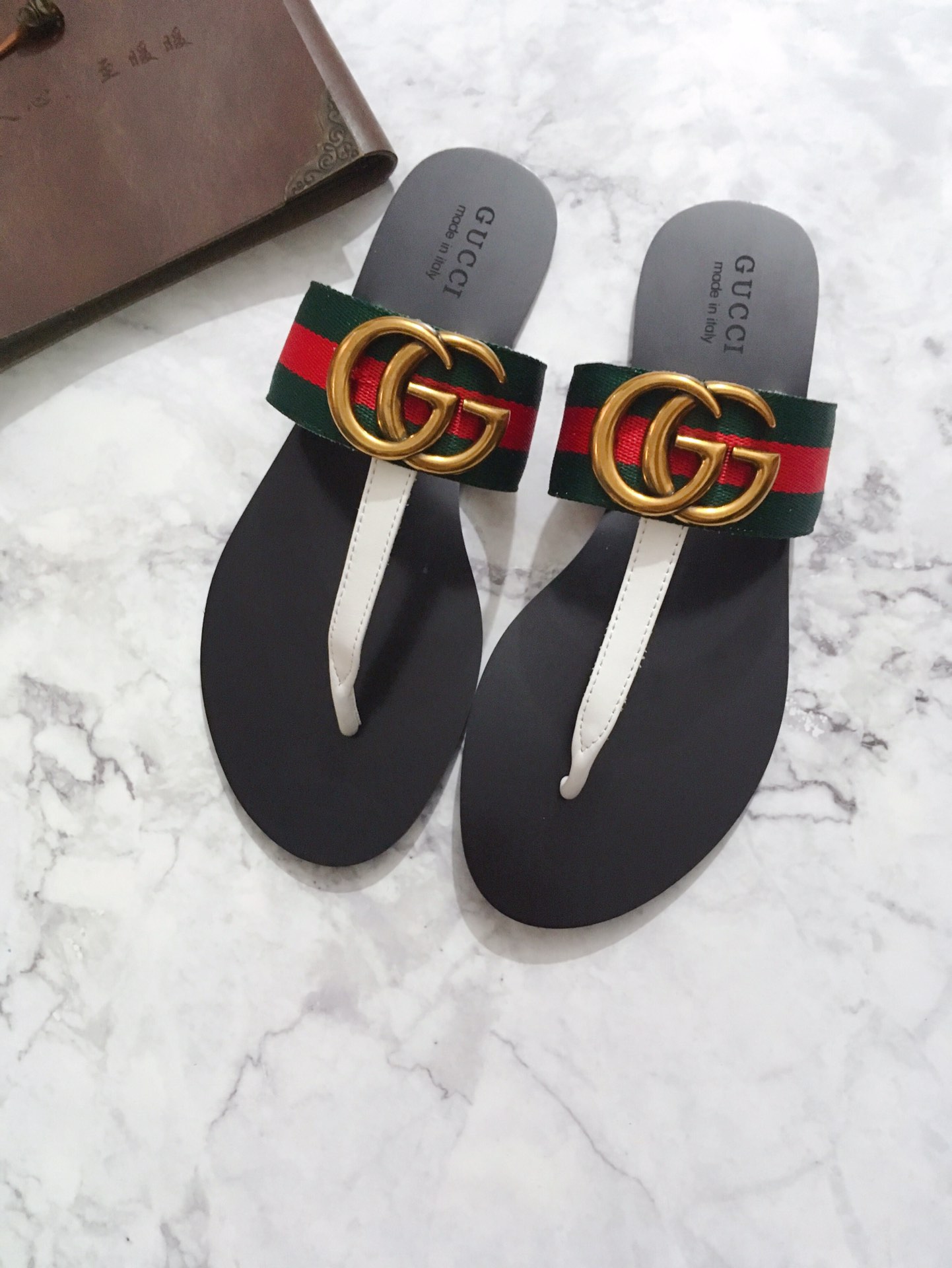 G*u*i marmont leather sandal green and red 612138