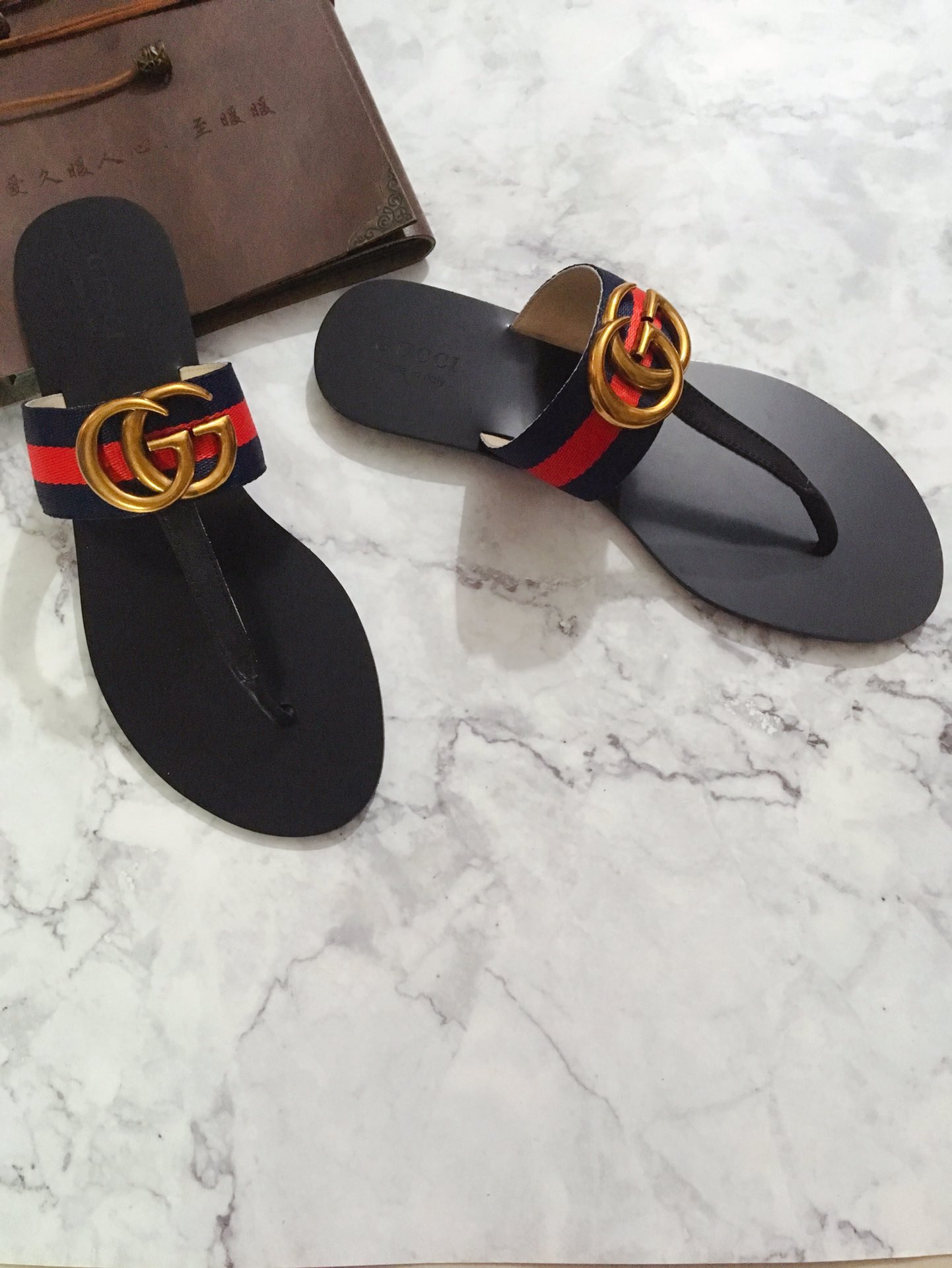 G*u*i marmont leather sandal red and blue ‎612138