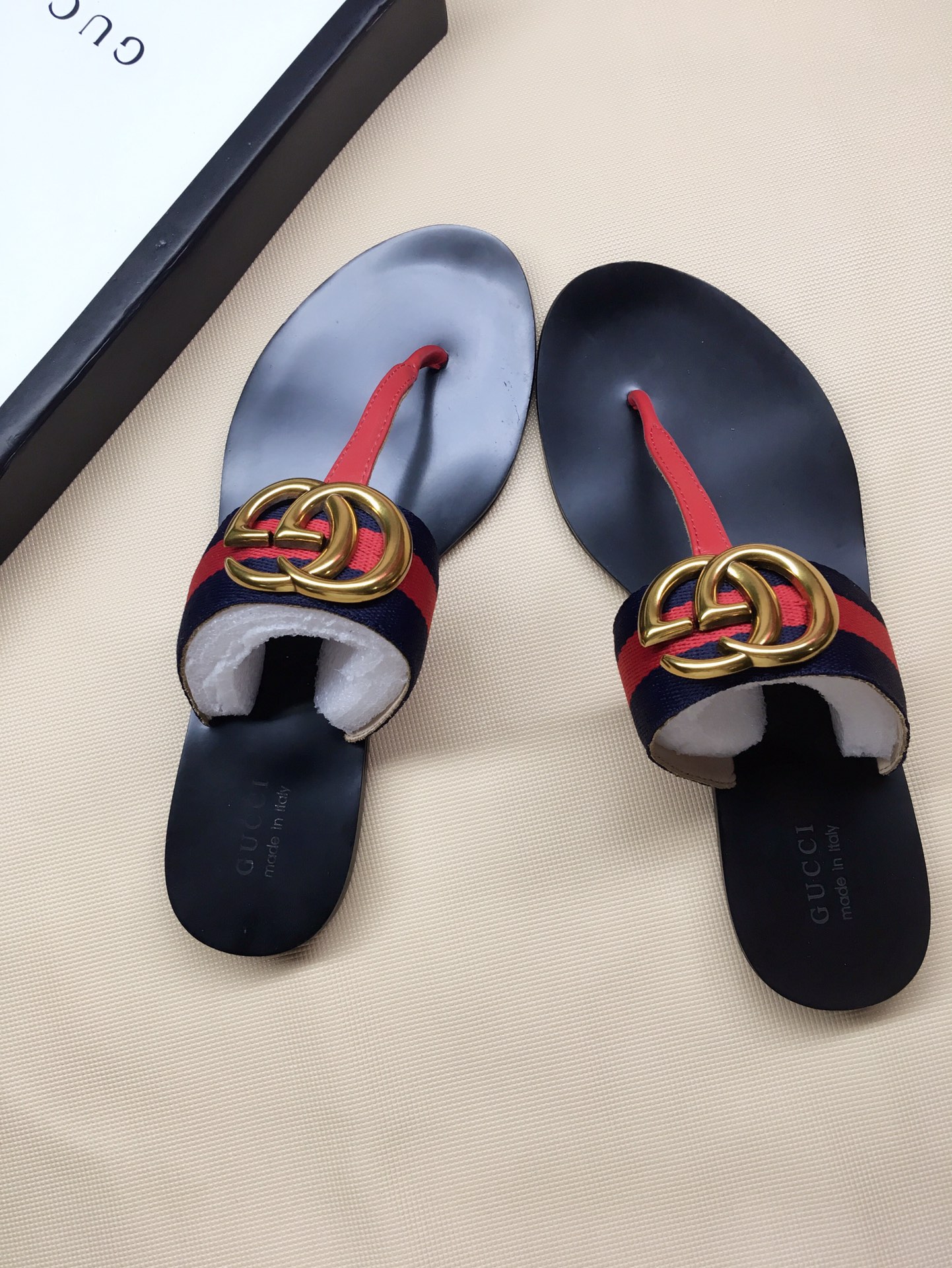 G*u*i marmont leather sandal red and blue 612138