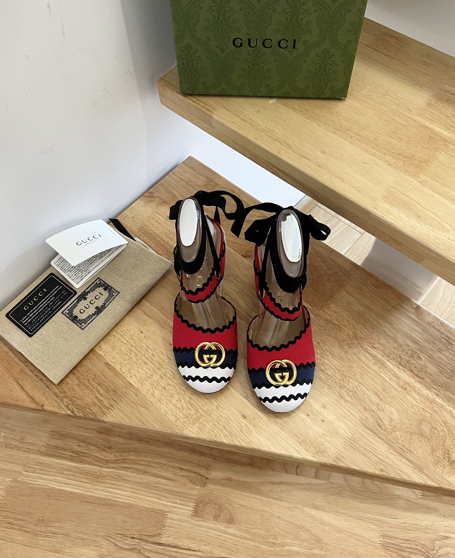 G*u*i women’s espadrille with ribbon tie multicolour 725834